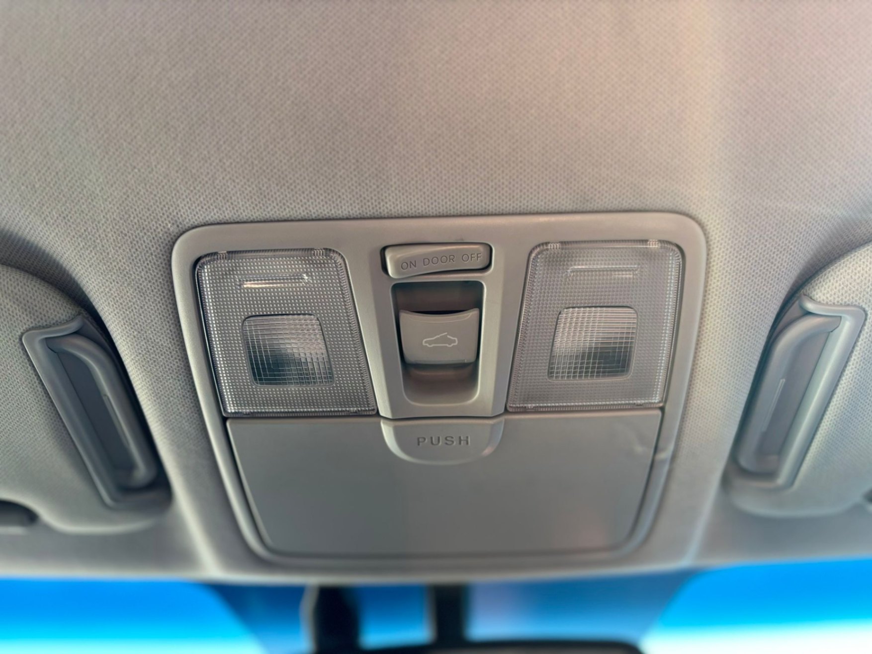 /canwestautoinc/2014-Hyundai-Elantra-7448568957632775.jpg