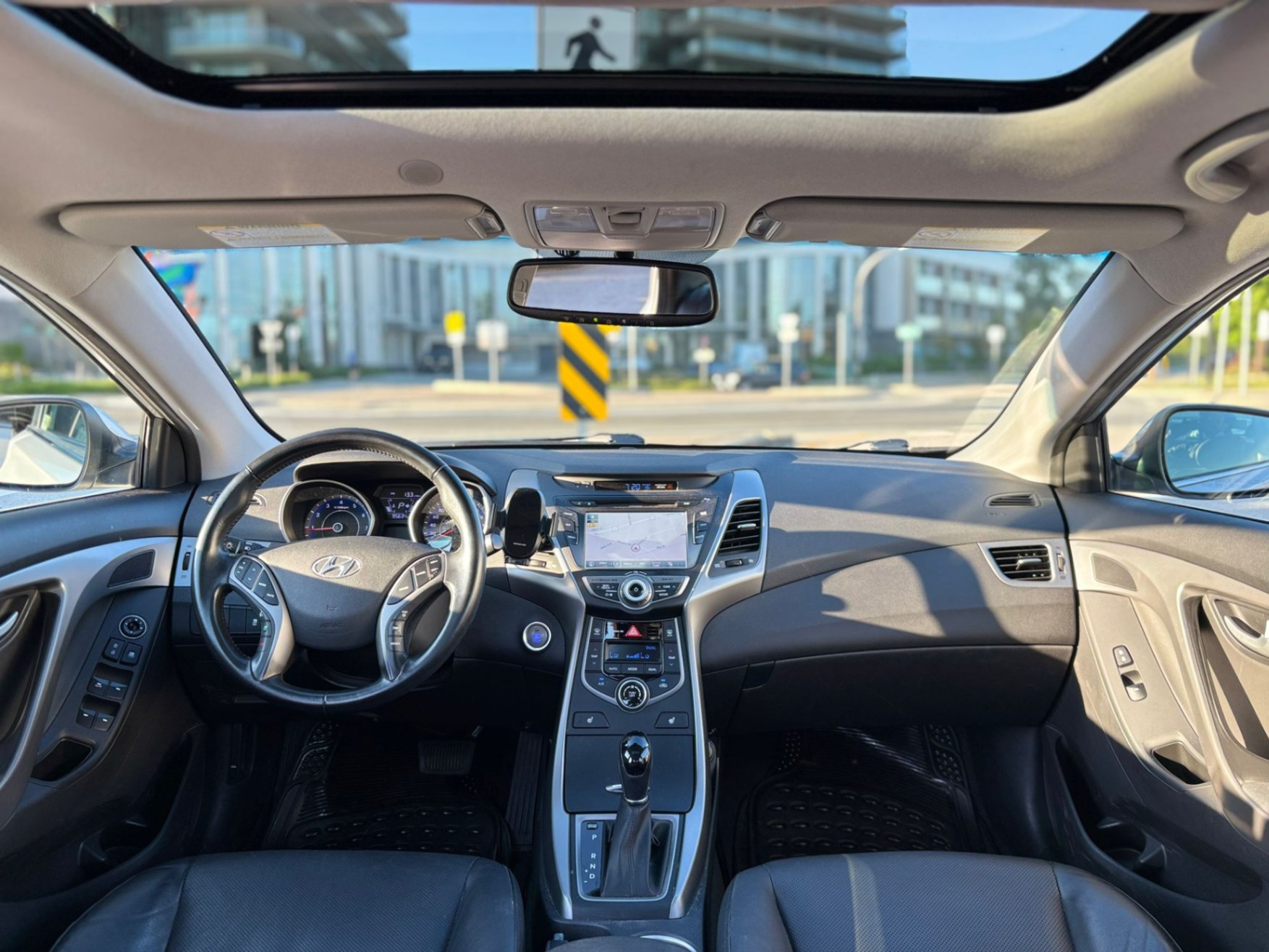 /canwestautoinc/2014-Hyundai-Elantra-9047202122630904.jpg