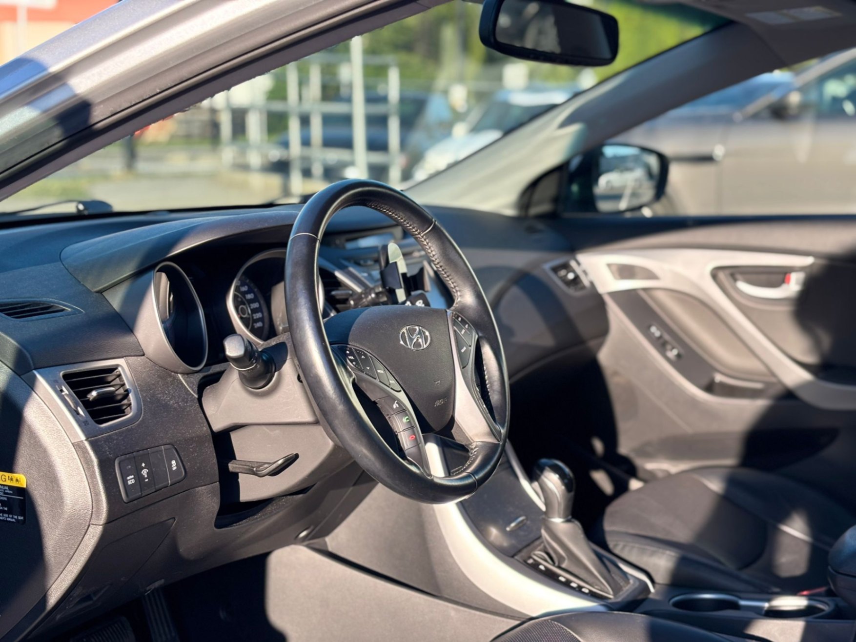 /canwestautoinc/2014-Hyundai-Elantra-970821227062634.jpg