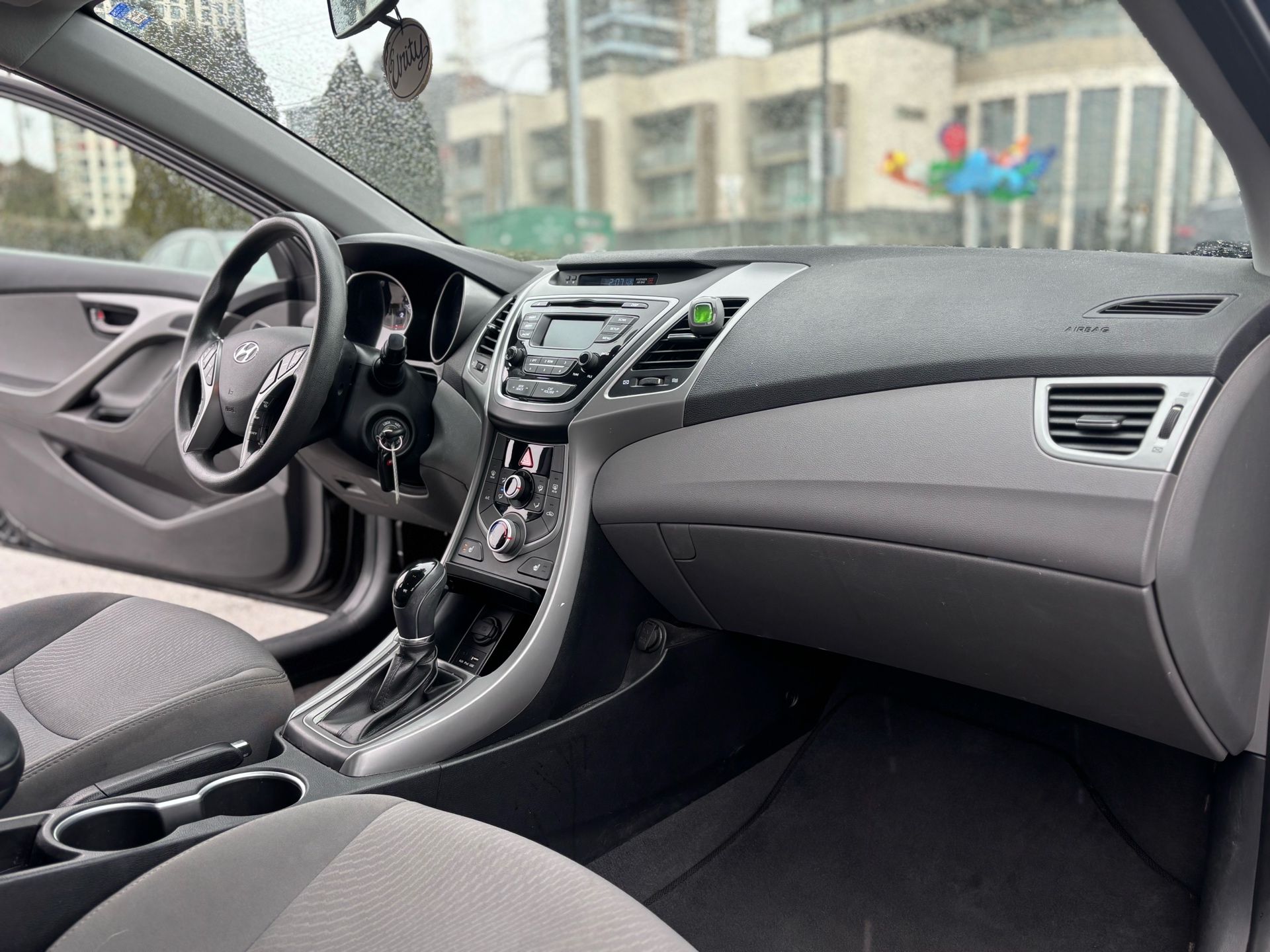 /canwestautoinc/2014-Hyundai-Elantra-98979845860763.jpg