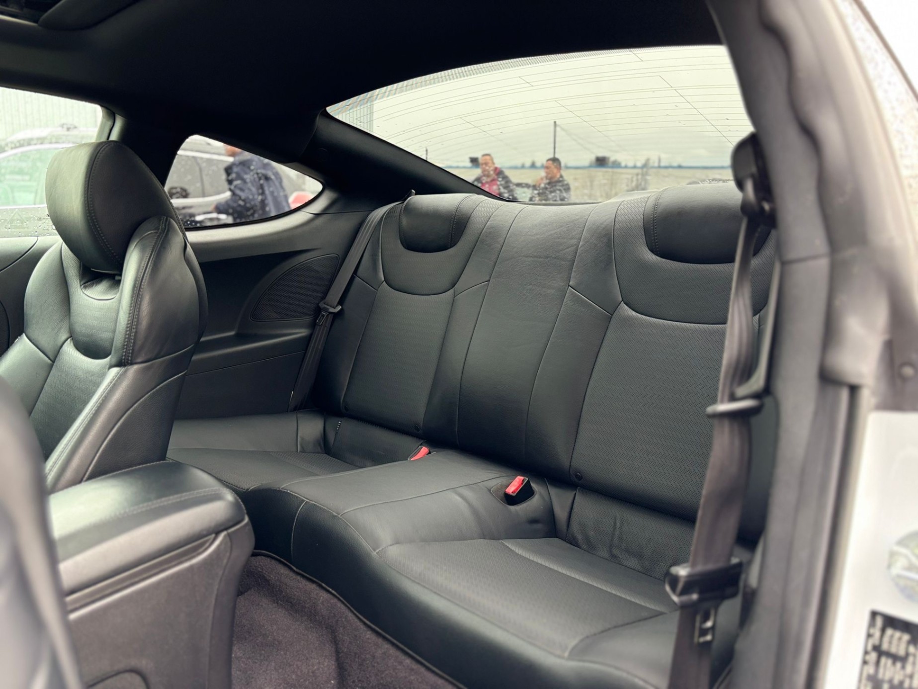 /canwestautoinc/2014-Hyundai-Genesis-7716307000874456.jpg