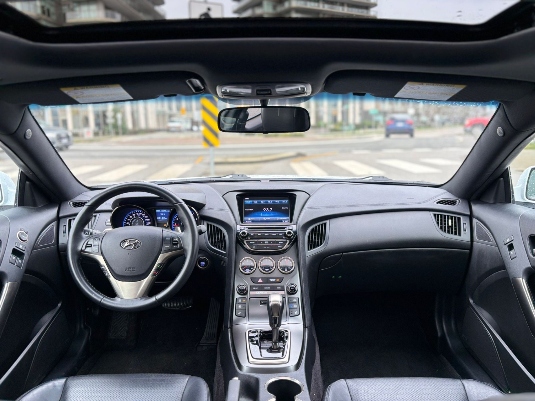 /canwestautoinc/2014-Hyundai-Genesis-781077095665067.jpg
