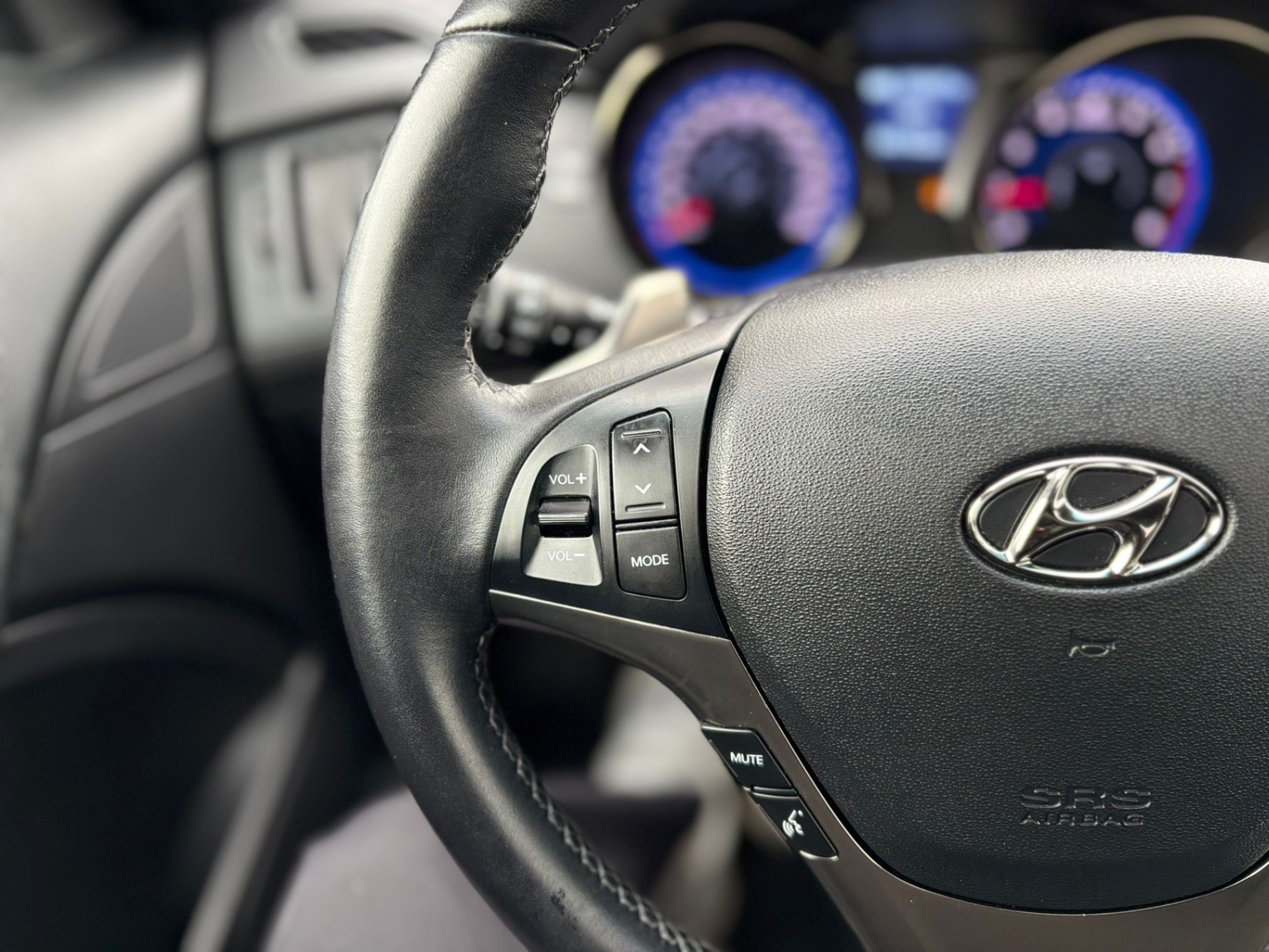 /canwestautoinc/2014-Hyundai-Genesis-980349920471471.jpg