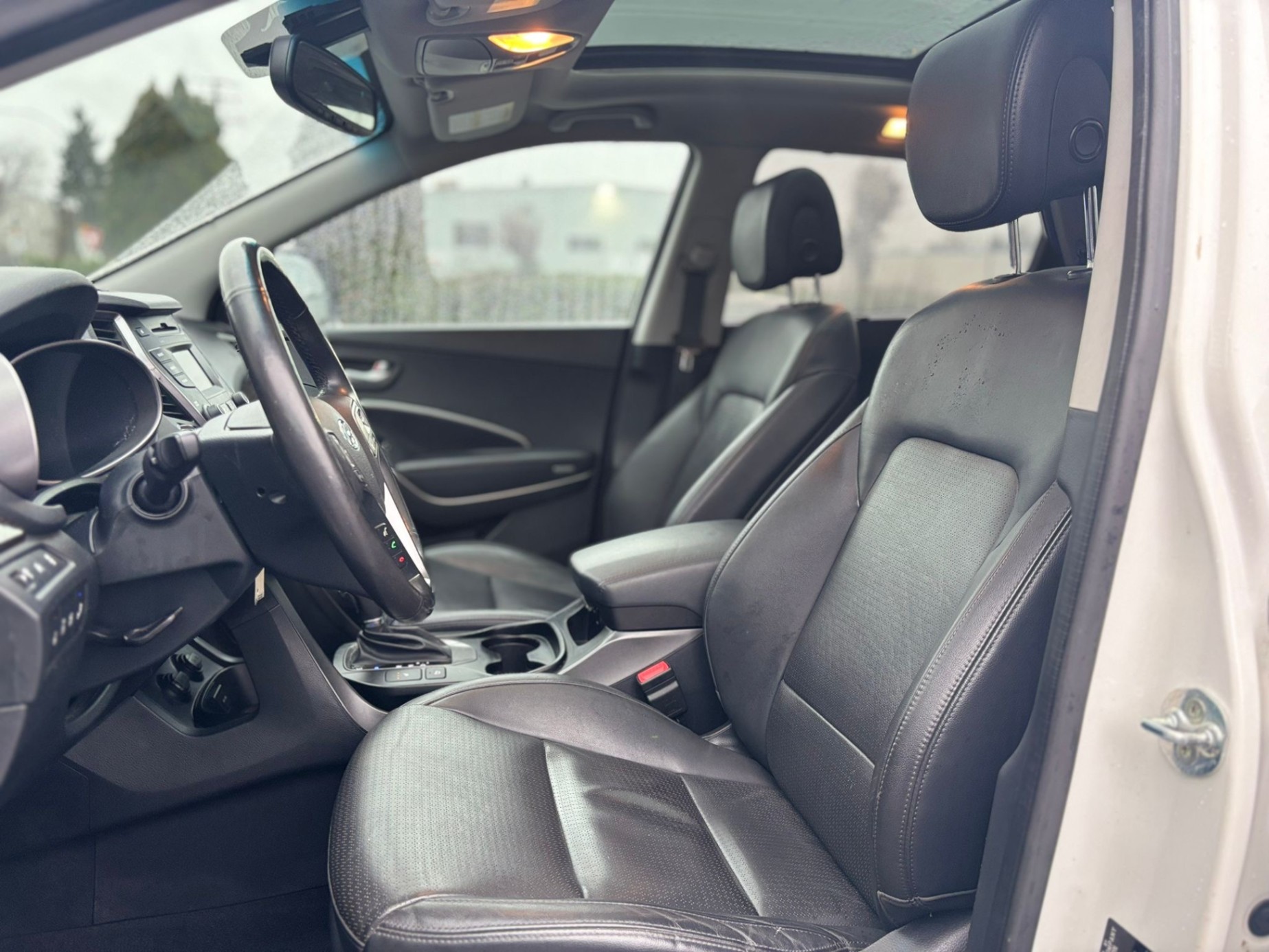 /canwestautoinc/2014-Hyundai-SantaFe-01684721662219335.jpg