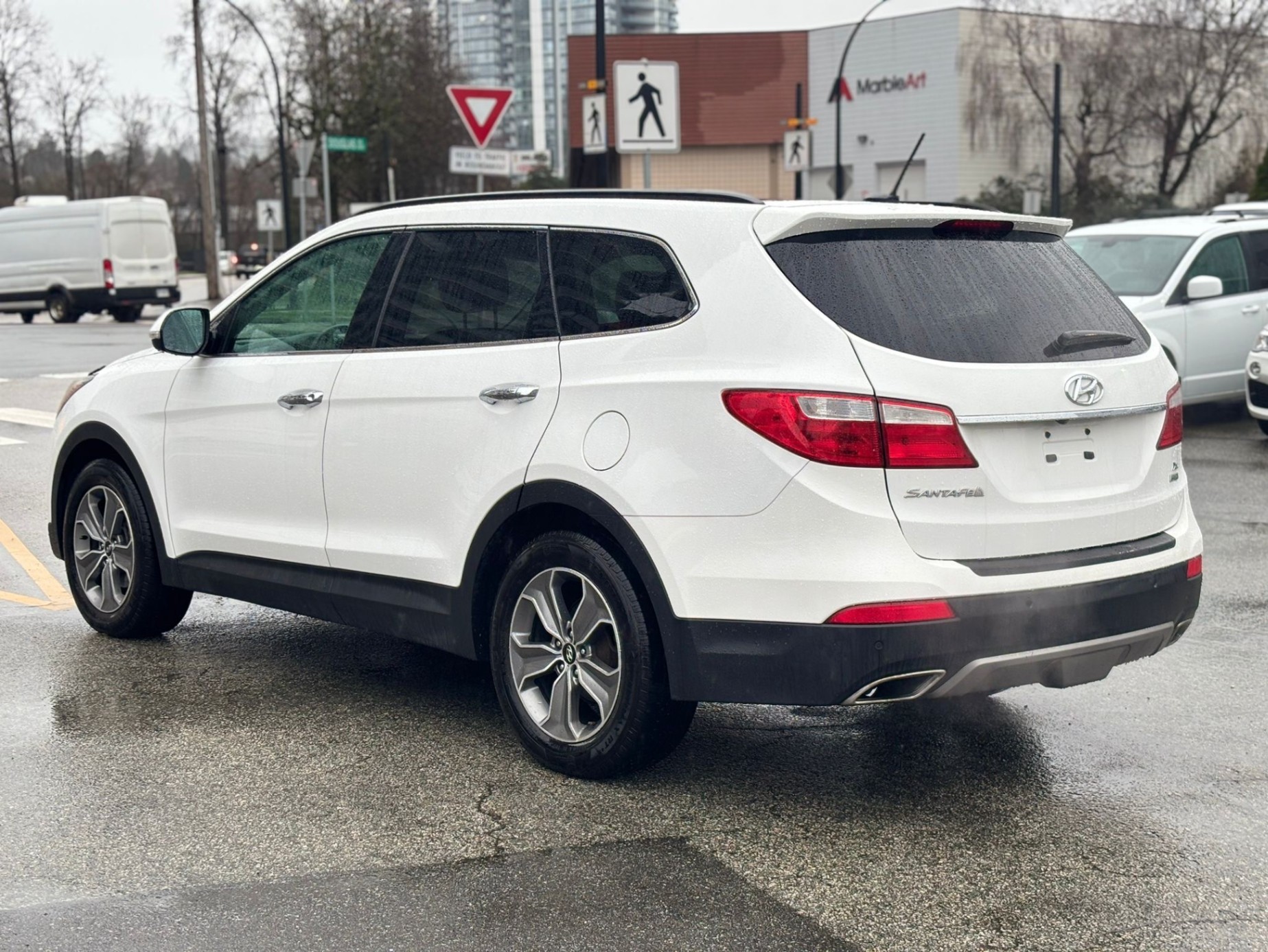 /canwestautoinc/2014-Hyundai-SantaFe-34415640101291856.jpg