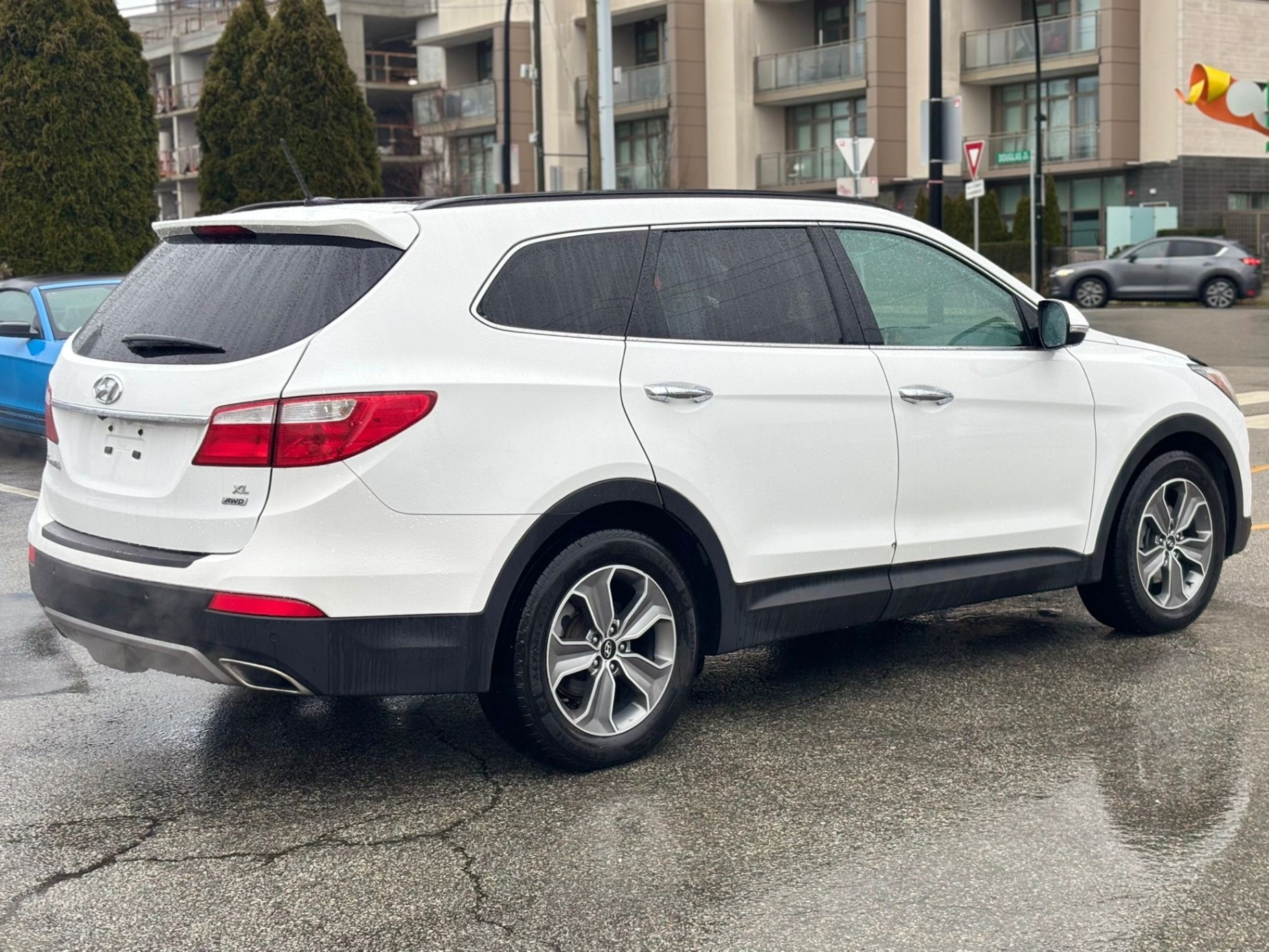 /canwestautoinc/2014-Hyundai-SantaFe-9184619750150977.jpg