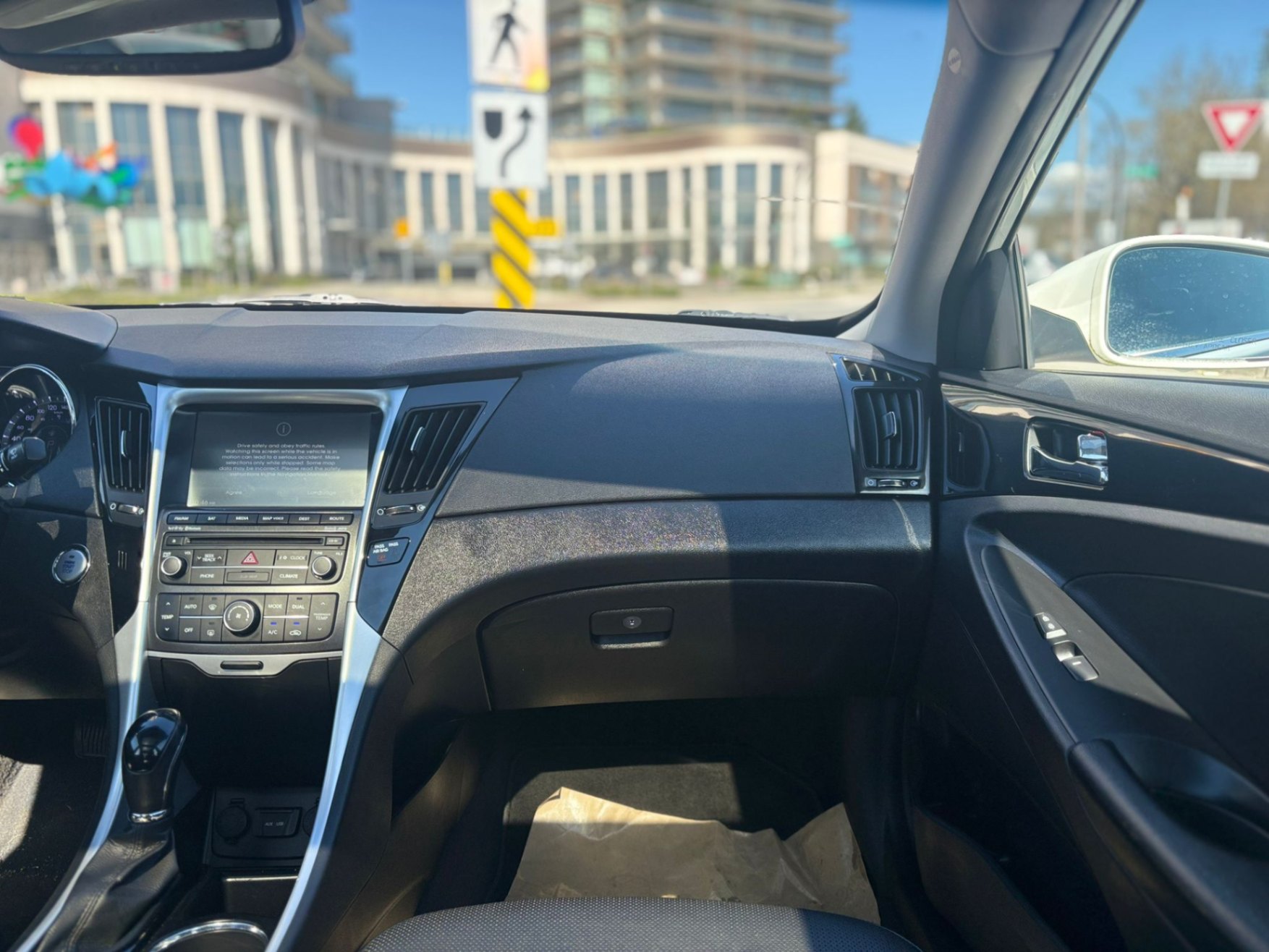 /canwestautoinc/2014-Hyundai-Sonata-42771520472407043.jpg