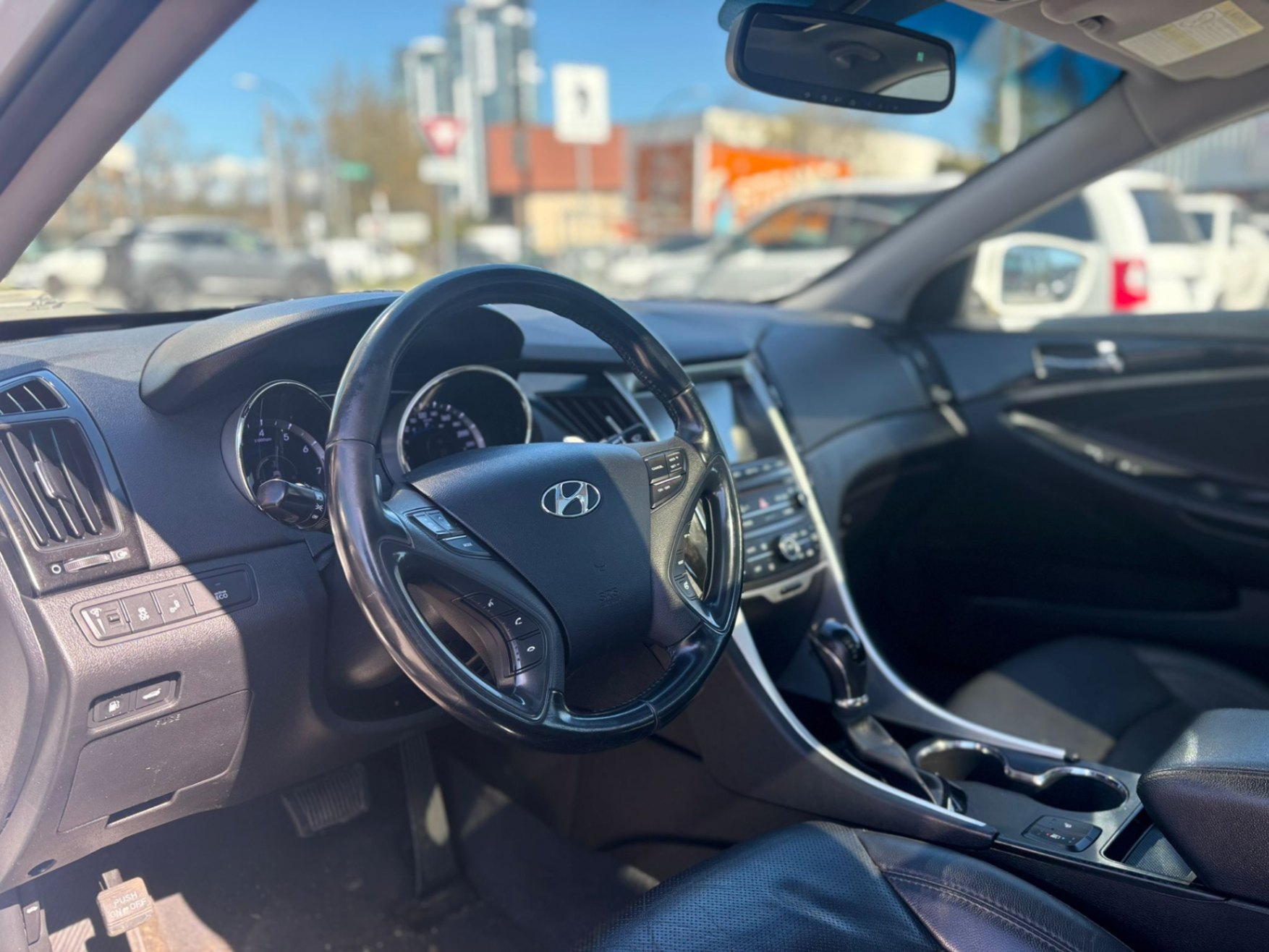 /canwestautoinc/2014-Hyundai-Sonata-7666924096372465.jpg