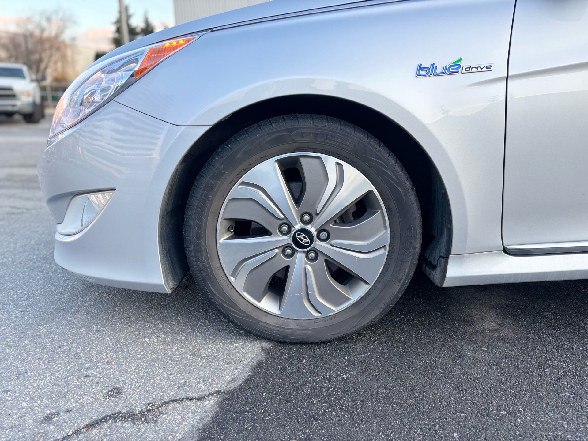 /canwestautoinc/2014-Hyundai-SonataHybrid-11656820934367973.jpg