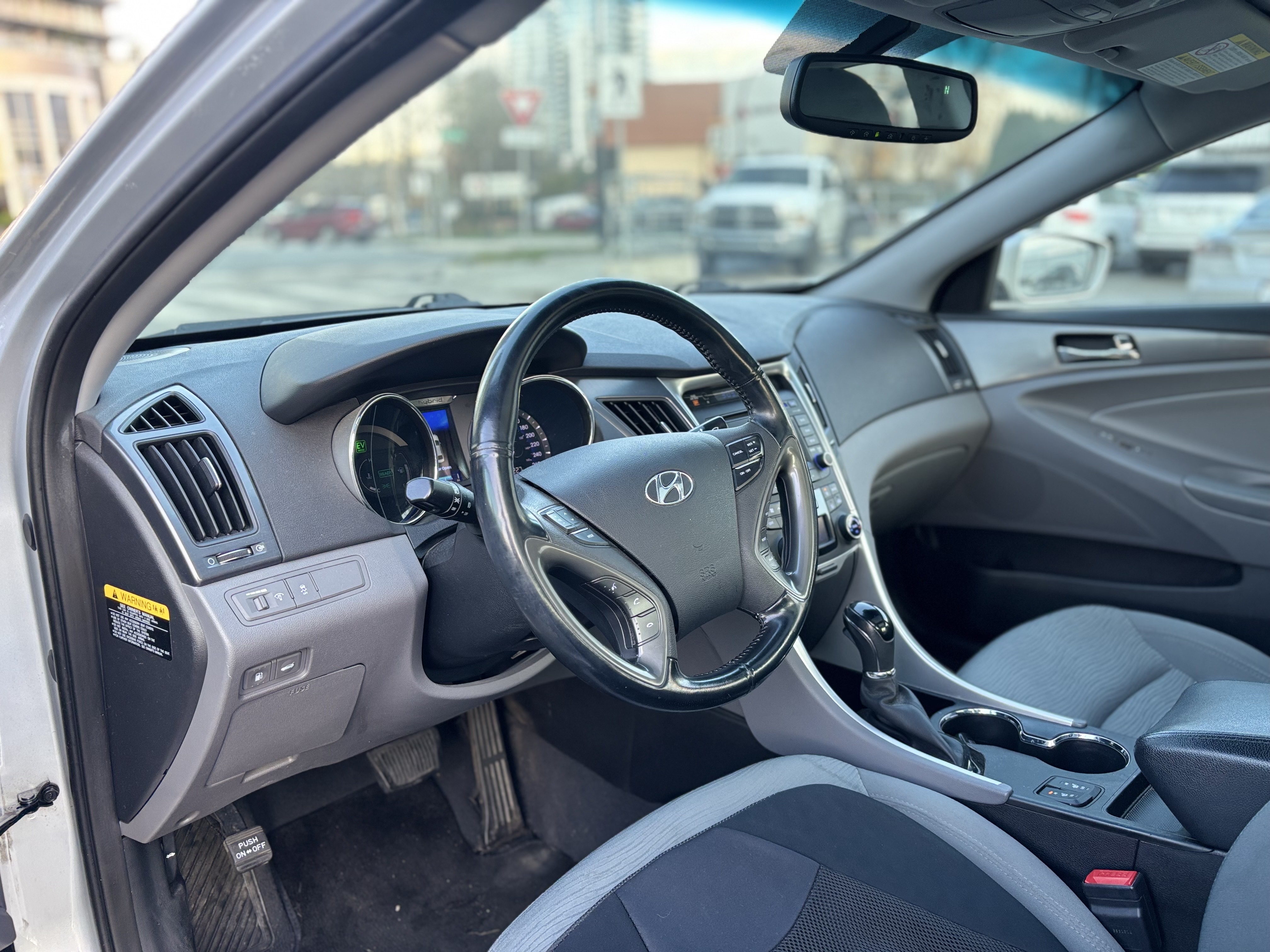 /canwestautoinc/2014-Hyundai-SonataHybrid-7904672094182565.jpg