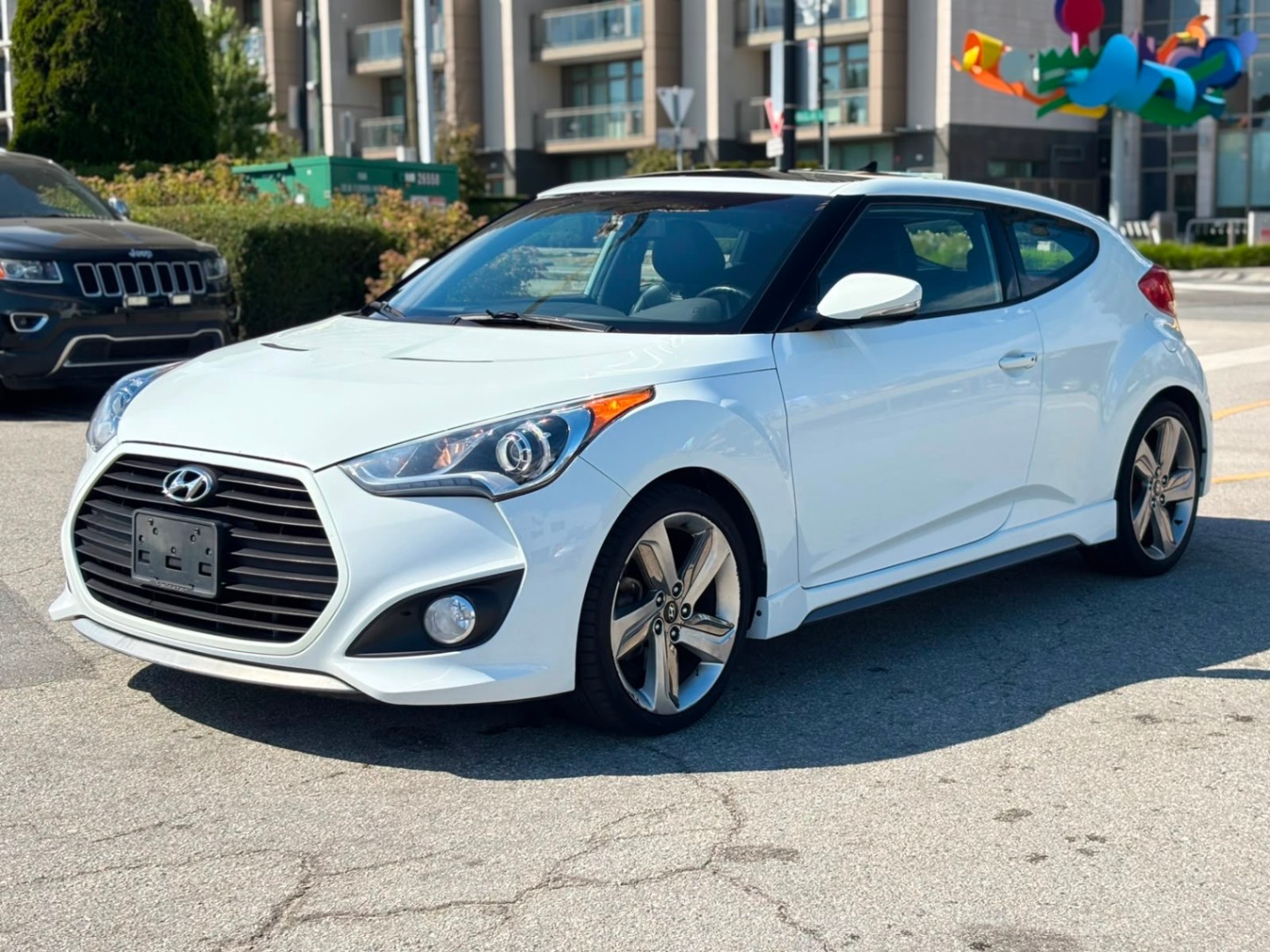 /canwestautoinc/2014-Hyundai-Veloster-08260136333573875.jpg