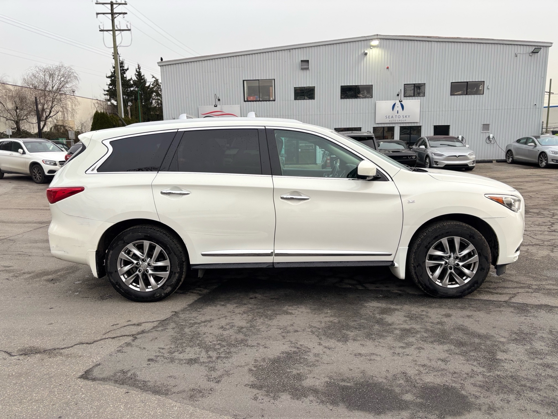 /canwestautoinc/2014-INFINITI-QX60-22102650729564433.jpg