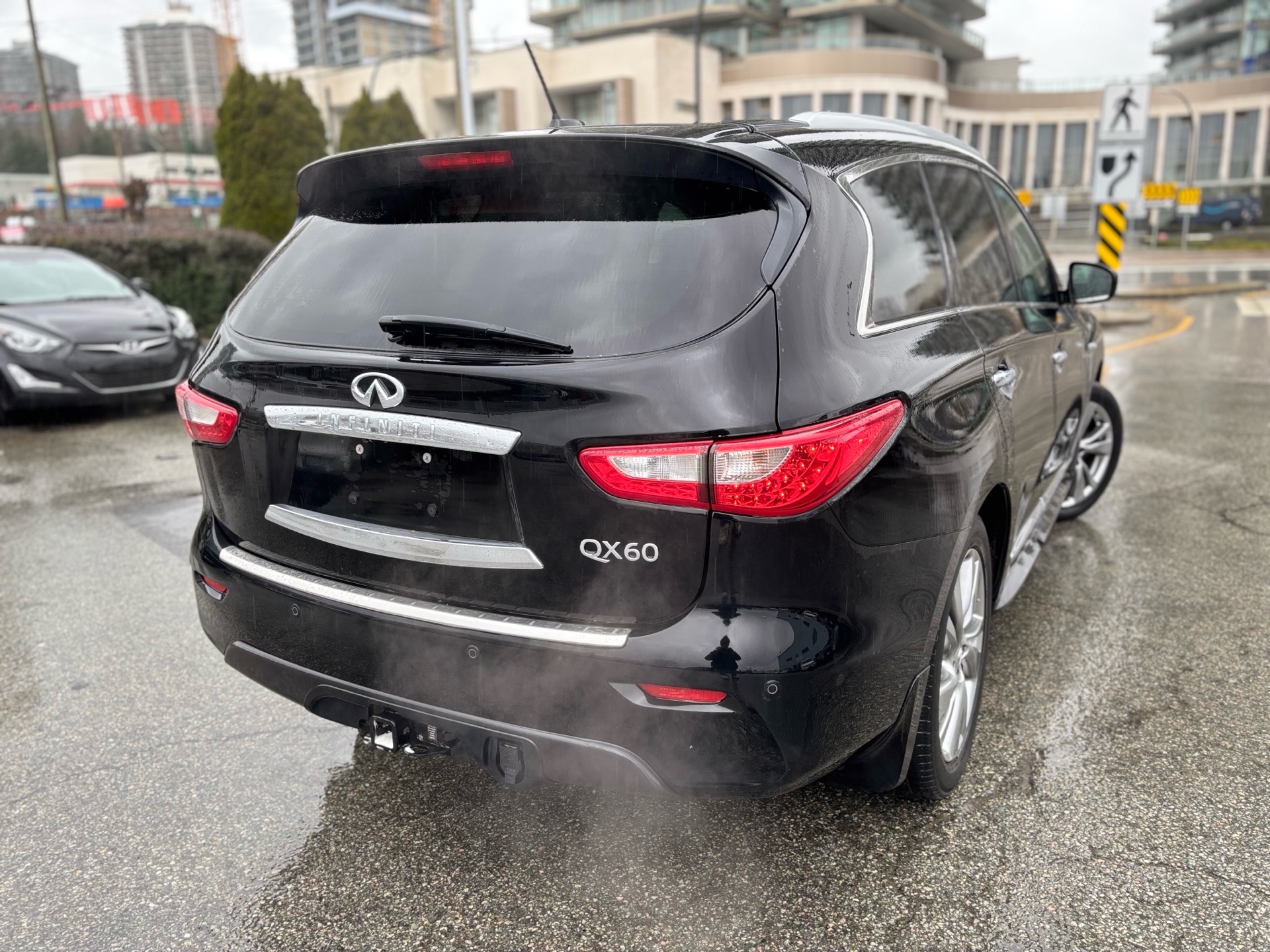 /canwestautoinc/2014-INFINITI-QX60-28770814620167484.jpg