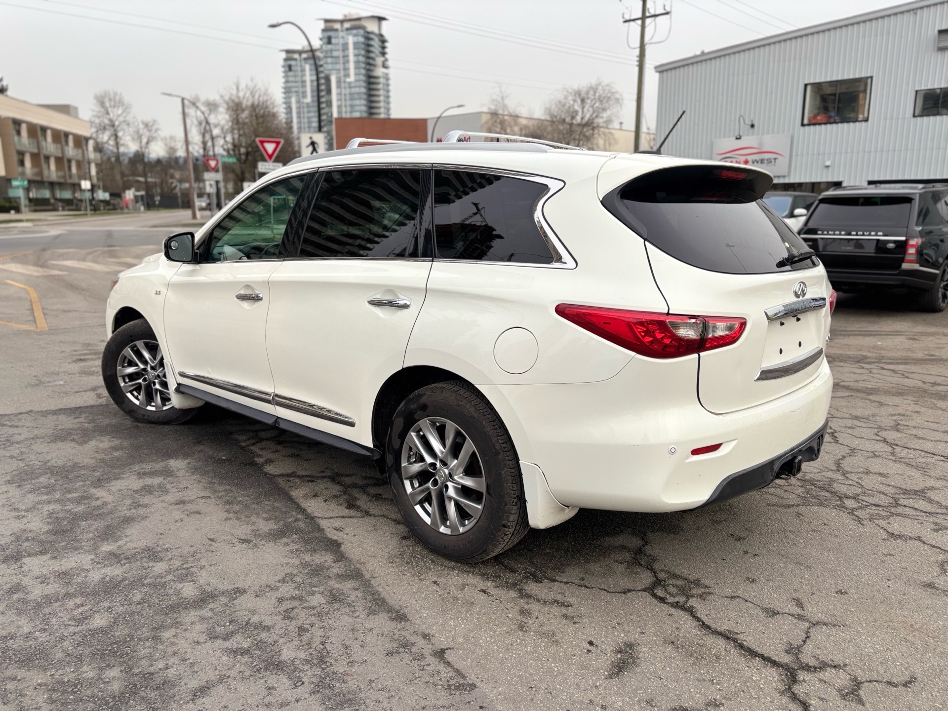 /canwestautoinc/2014-INFINITI-QX60-3832241287764042.jpg