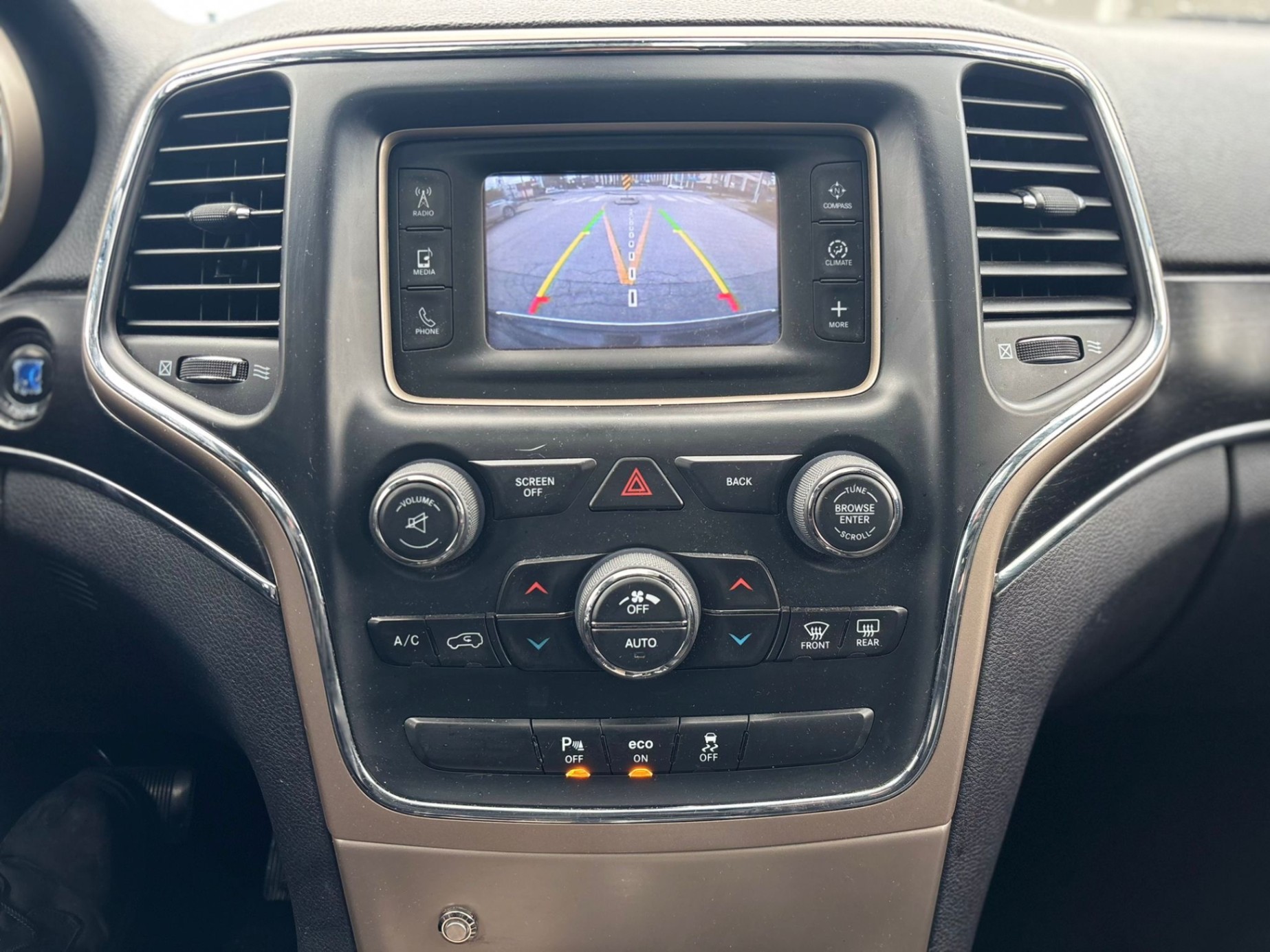 /canwestautoinc/2014-Jeep-GrandCherokee-03547456839582597.jpg