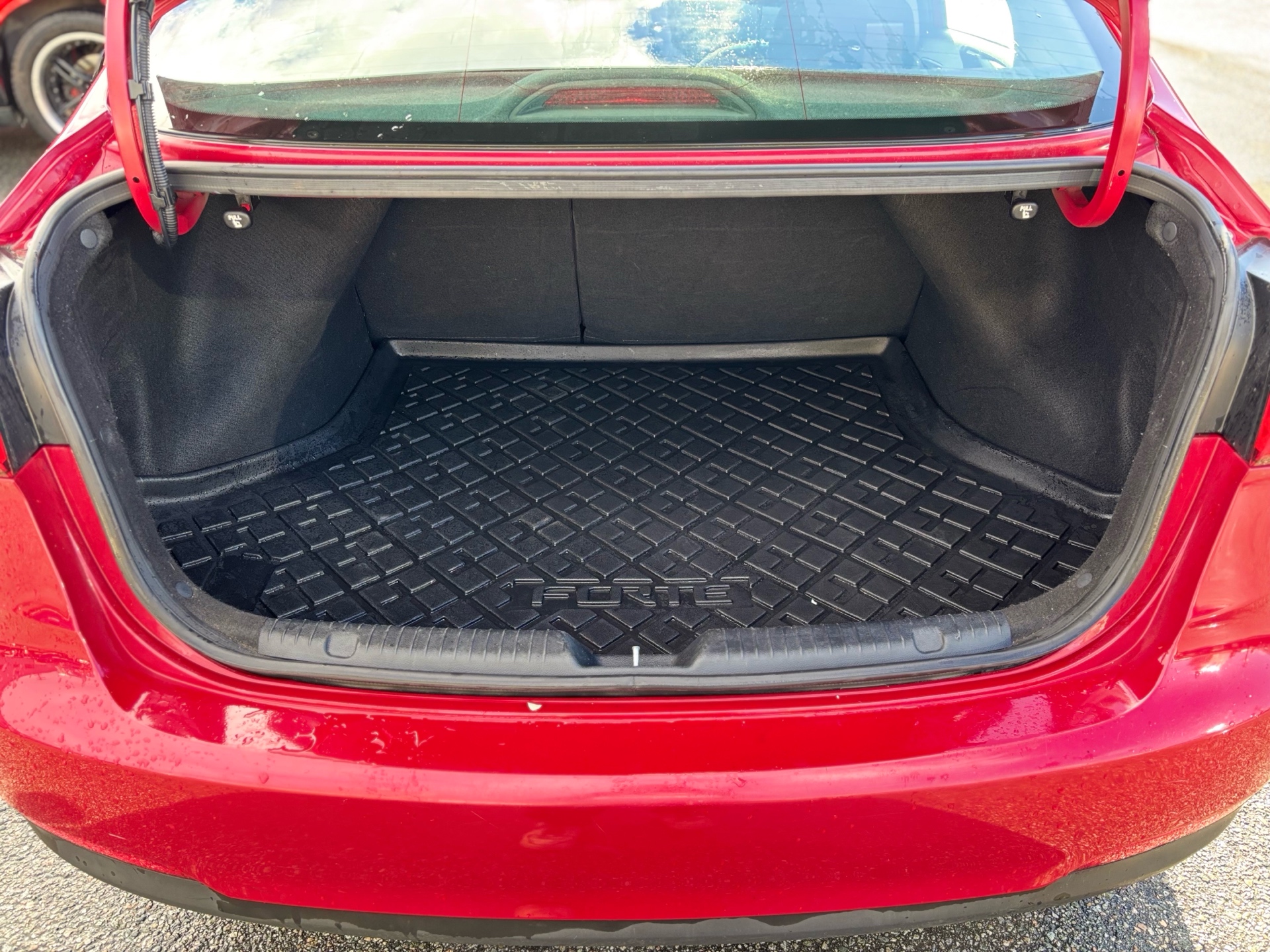 /canwestautoinc/2014-Kia-Forte-13985523695005053.jpg