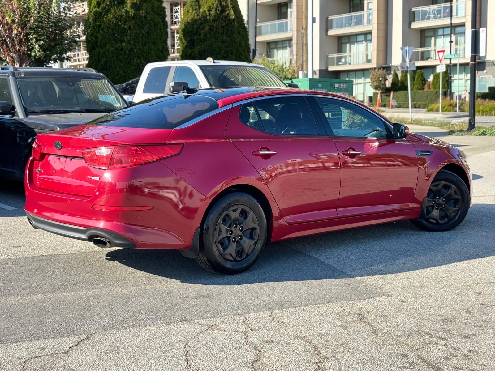 /canwestautoinc/2014-Kia-Optima-3075300417472926.jpg
