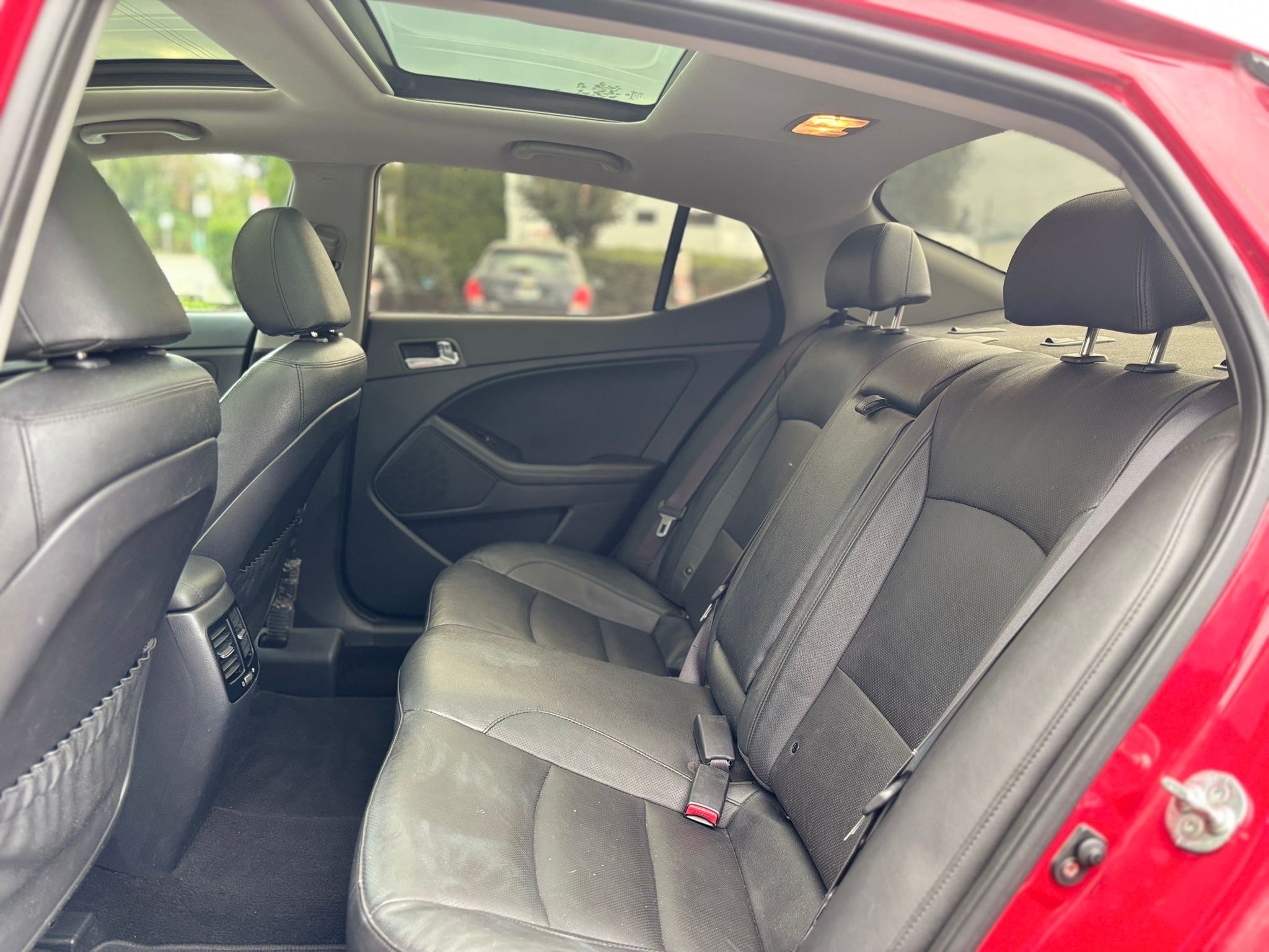 /canwestautoinc/2014-Kia-Optima-4178600244654771.jpg
