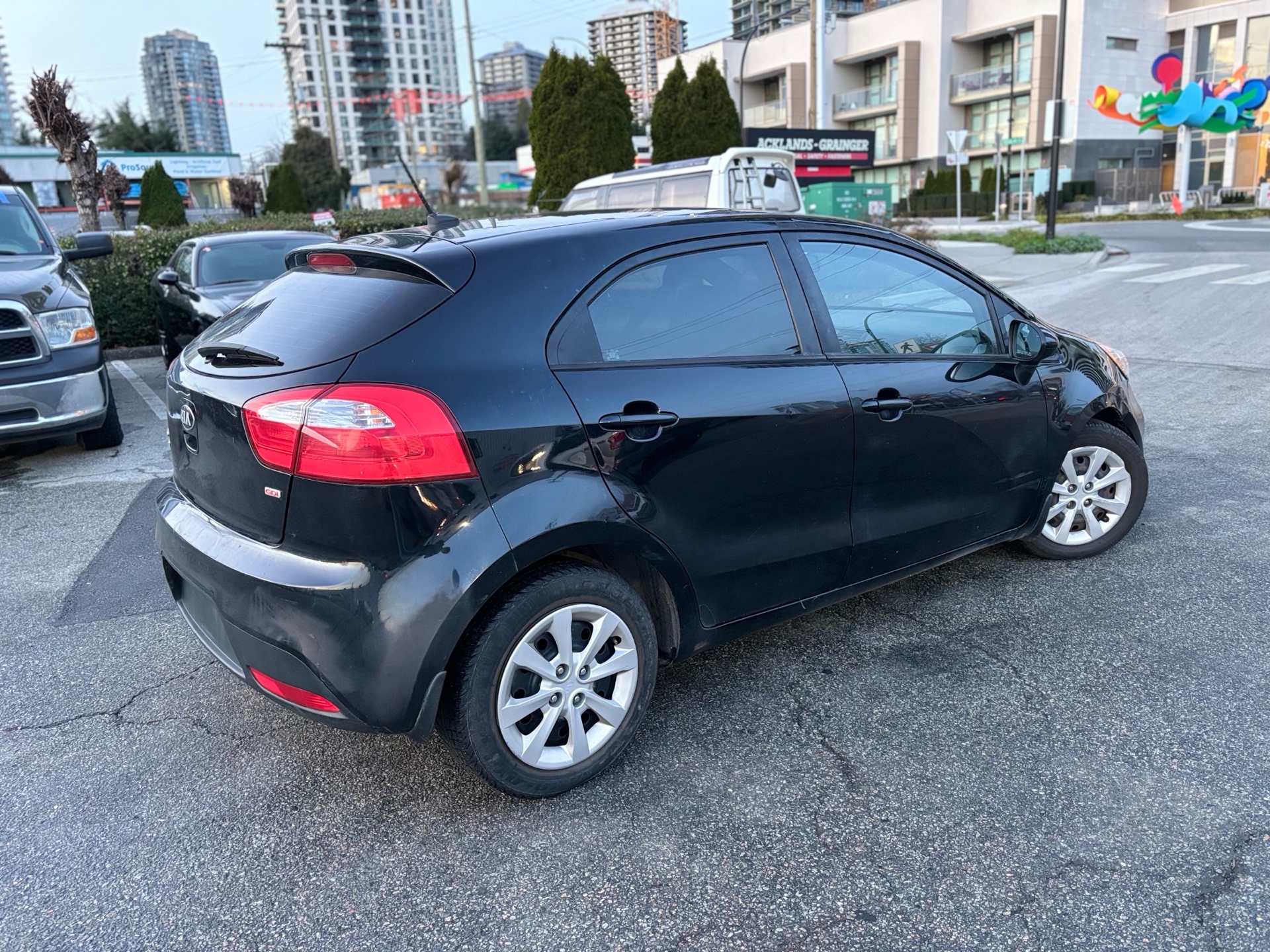 /canwestautoinc/2014-Kia-Rio-005160325625701123.jpg