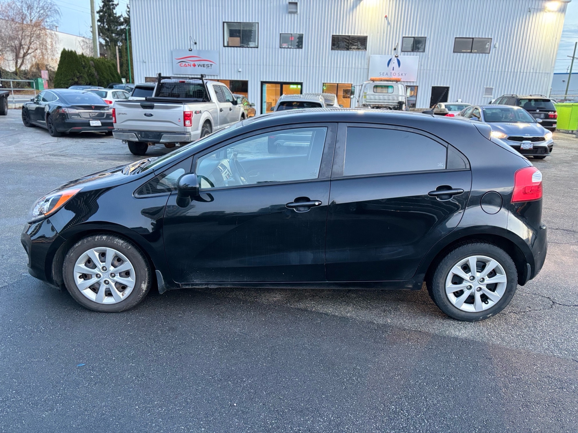 /canwestautoinc/2014-Kia-Rio-2710512831282528.jpg