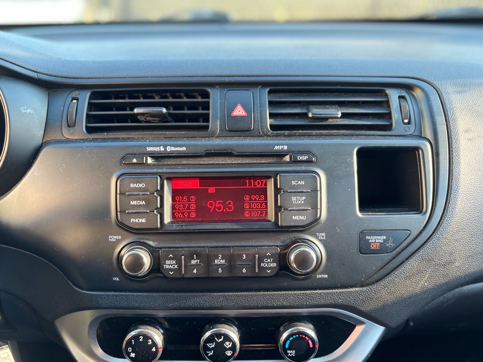 /canwestautoinc/2014-Kia-Rio-8263834476954159.jpg