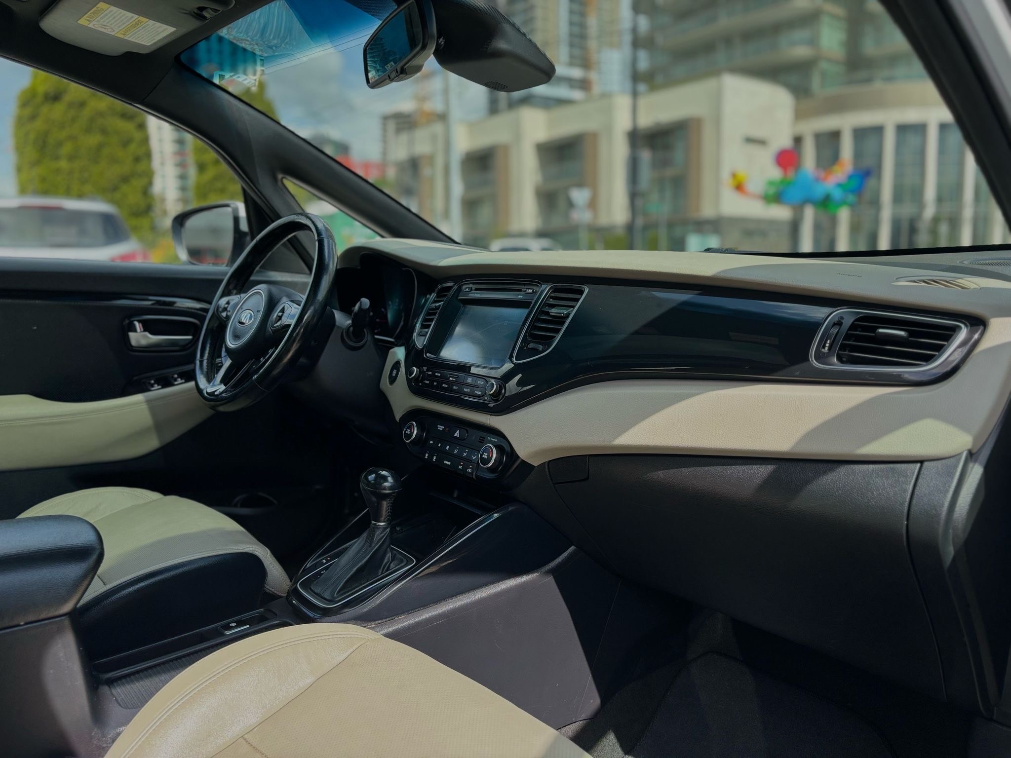 /canwestautoinc/2014-Kia-Rondo-12492401763189398.jpg