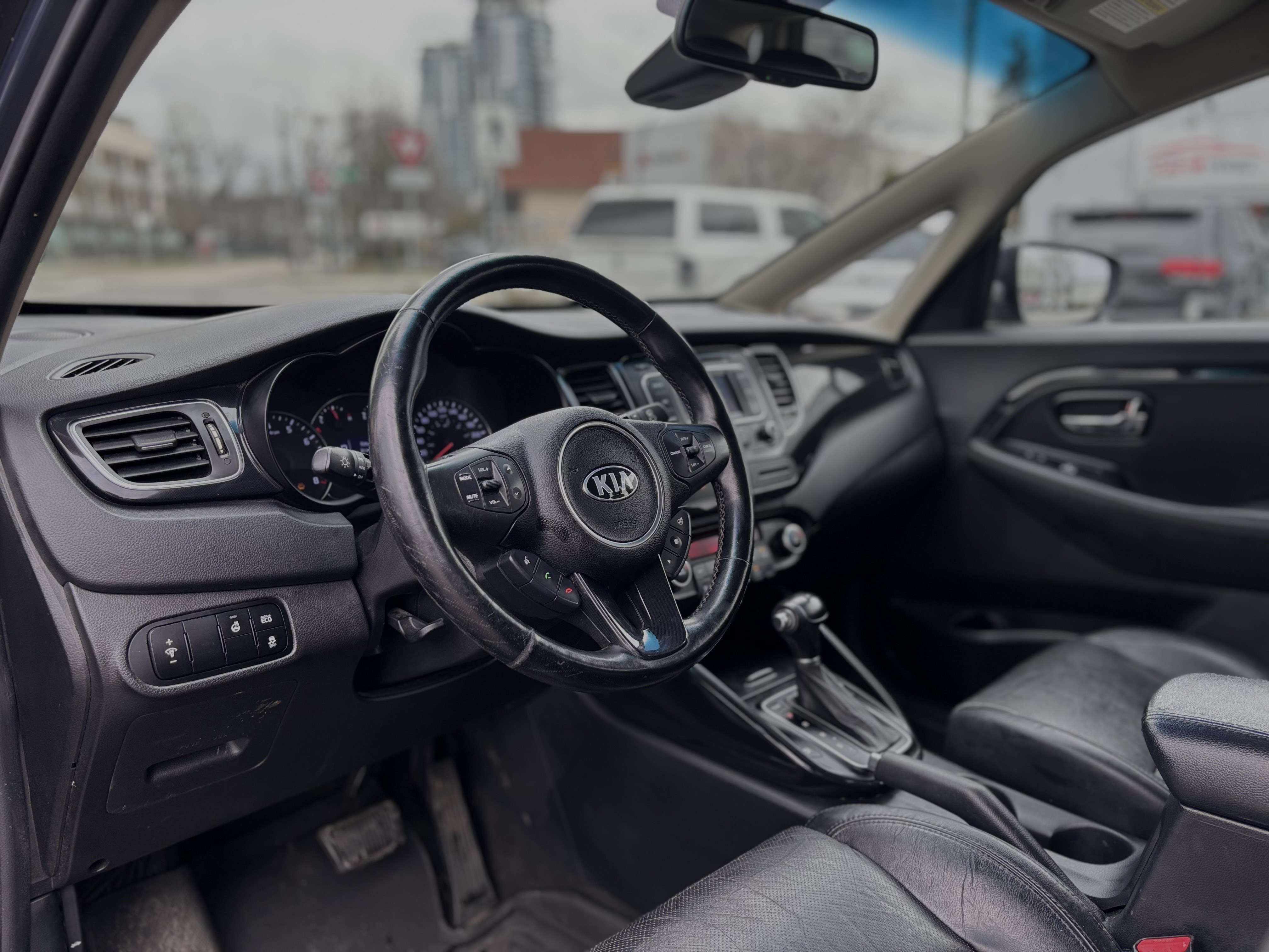 /canwestautoinc/2014-Kia-Rondo-20730709434374606.jpg