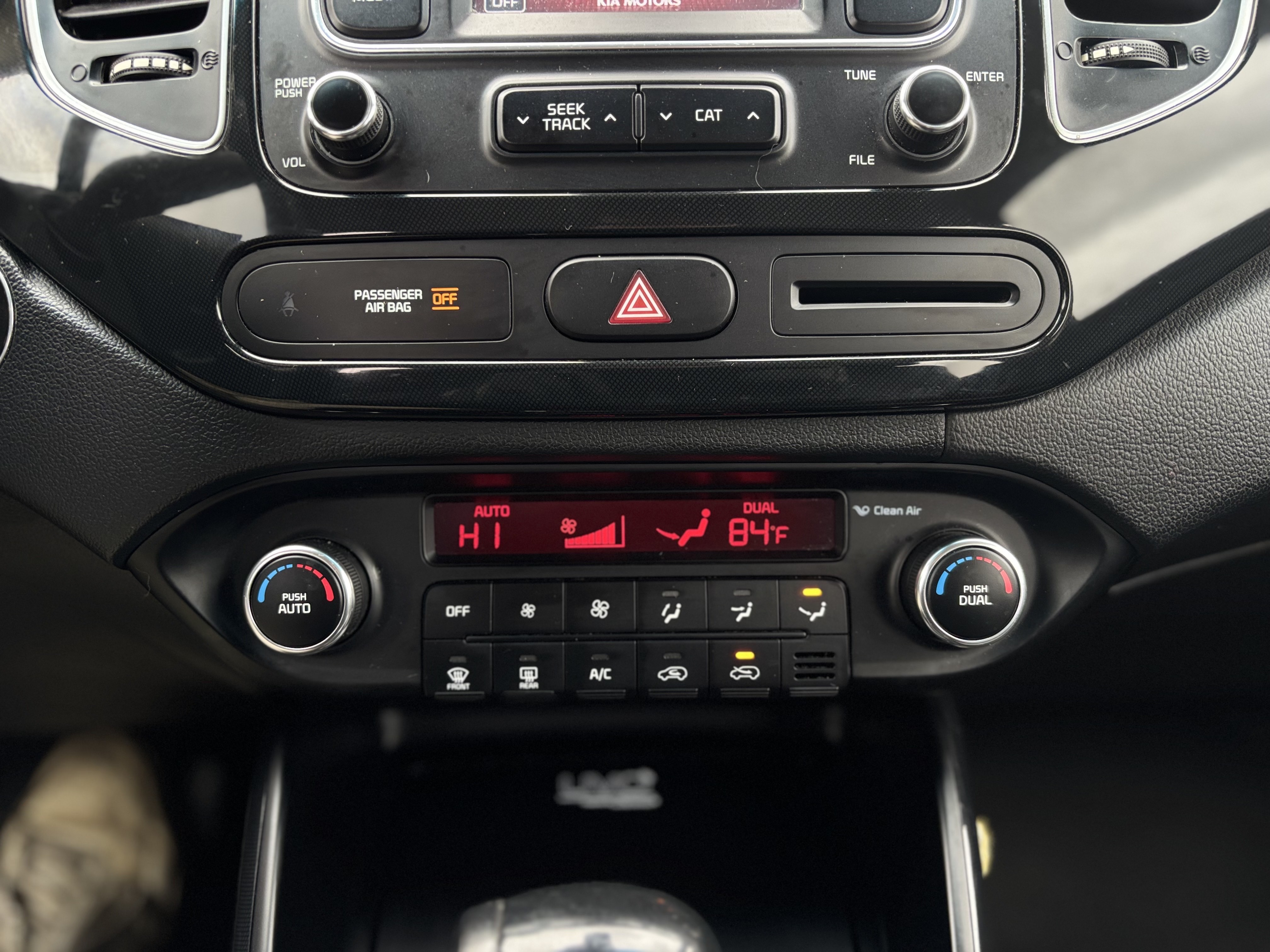 /canwestautoinc/2014-Kia-Rondo-7385732929141908.jpg