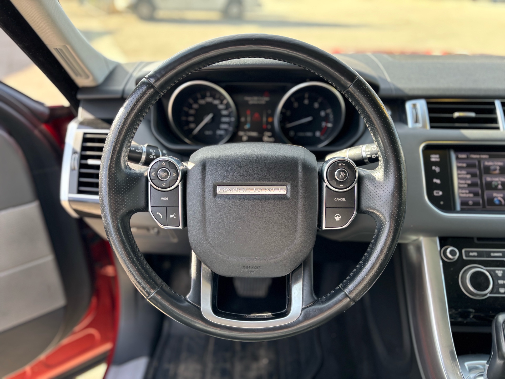 /canwestautoinc/2014-LandRover-RangeRover-004379878177445118.jpg