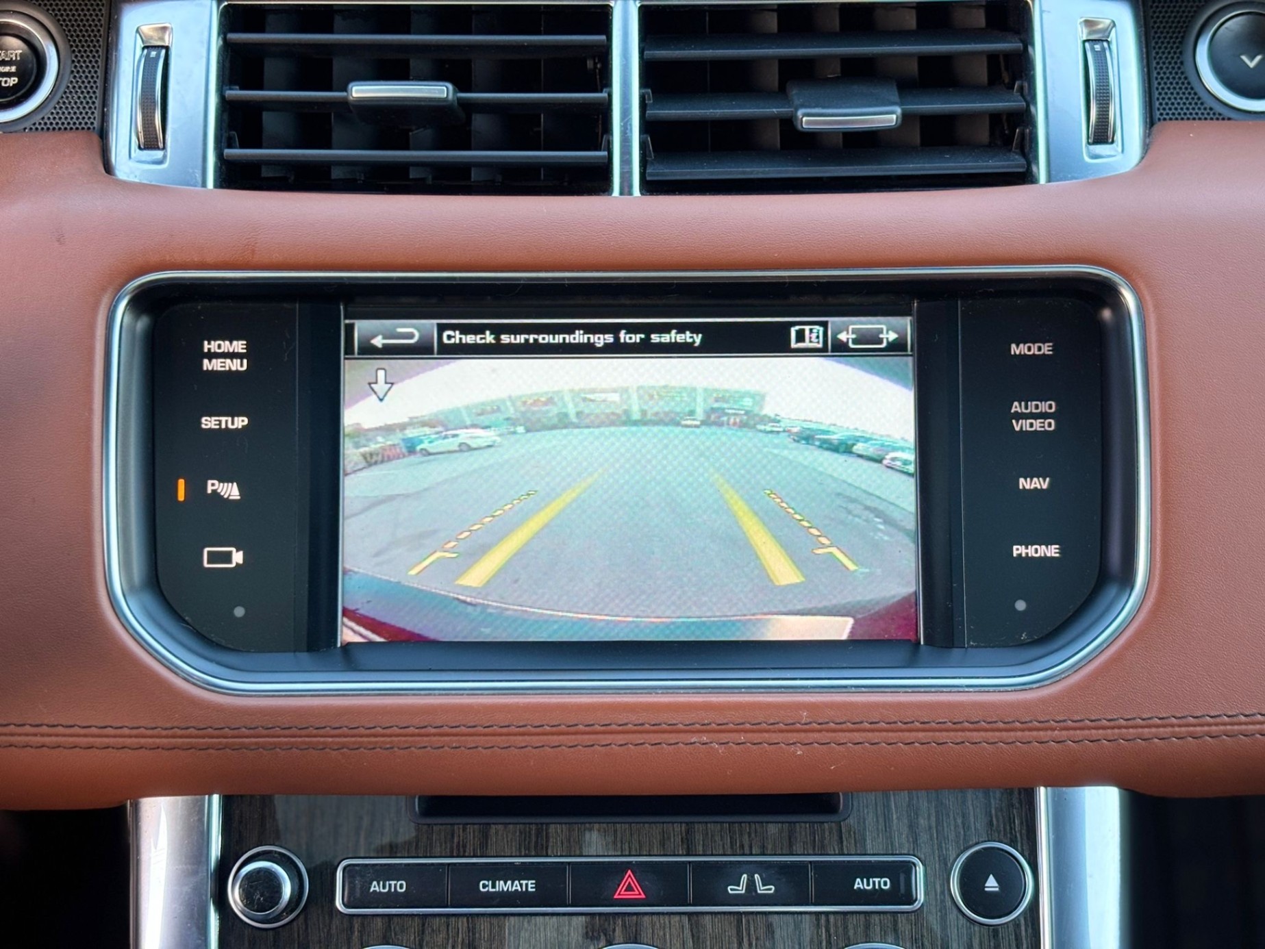 /canwestautoinc/2014-LandRover-RangeRover-12832129264730852.jpg