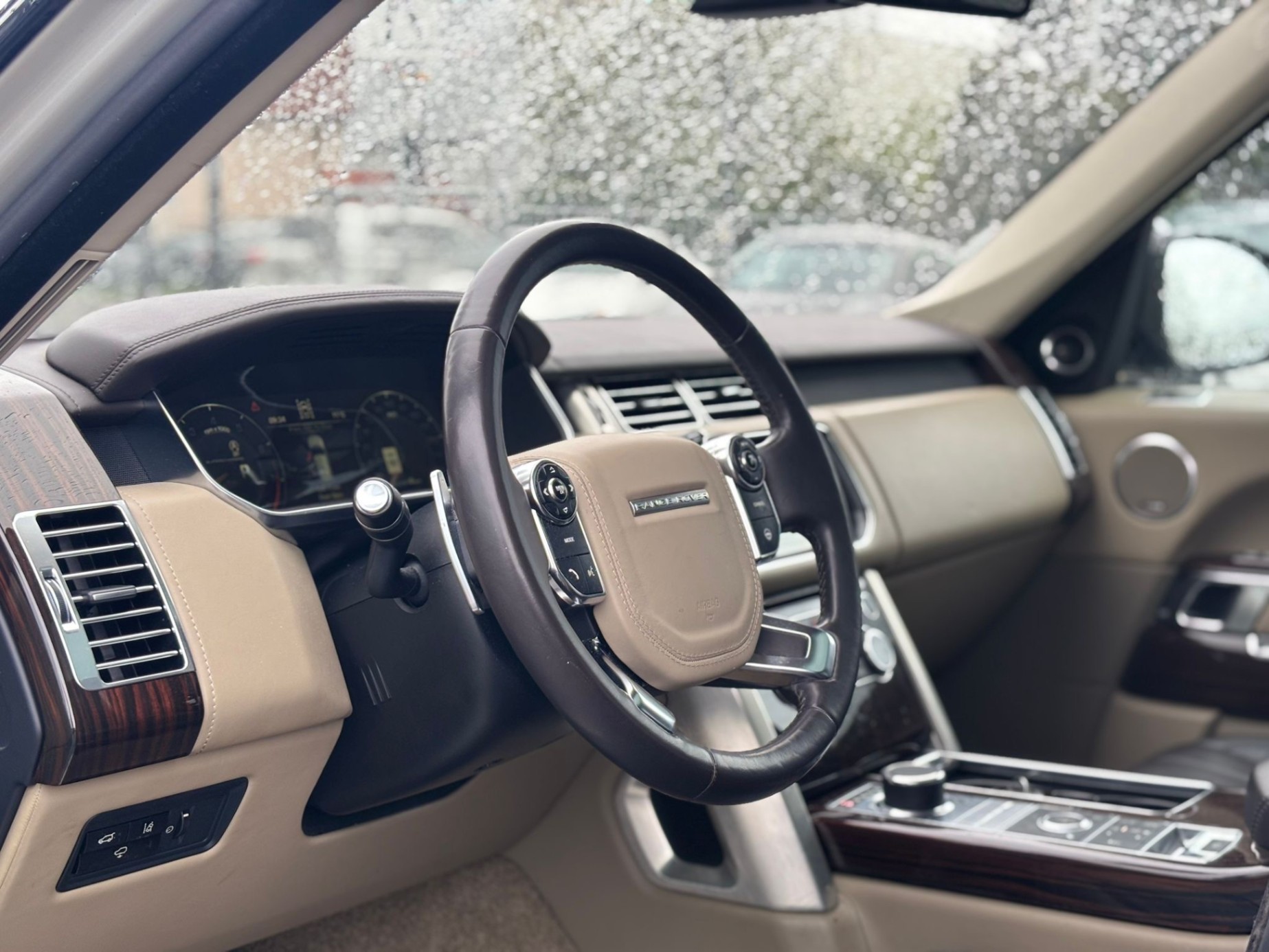 /canwestautoinc/2014-LandRover-RangeRover-17850089401649383.jpg