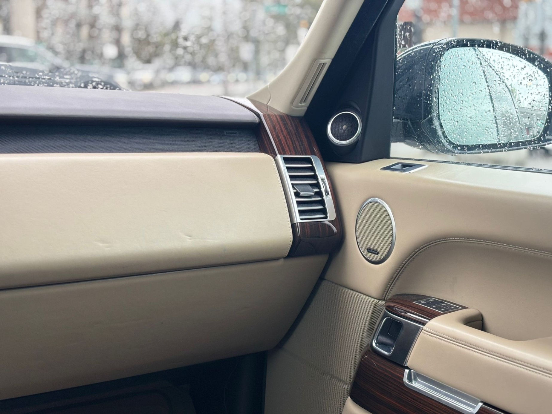 /canwestautoinc/2014-LandRover-RangeRover-7204040887319201.jpg