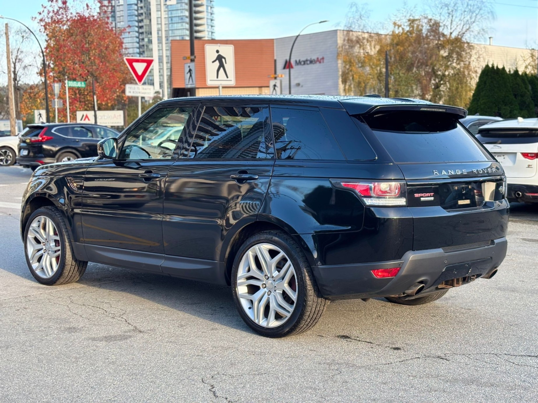 /canwestautoinc/2014-LandRover-RangeRover-7297176741686728.jpg