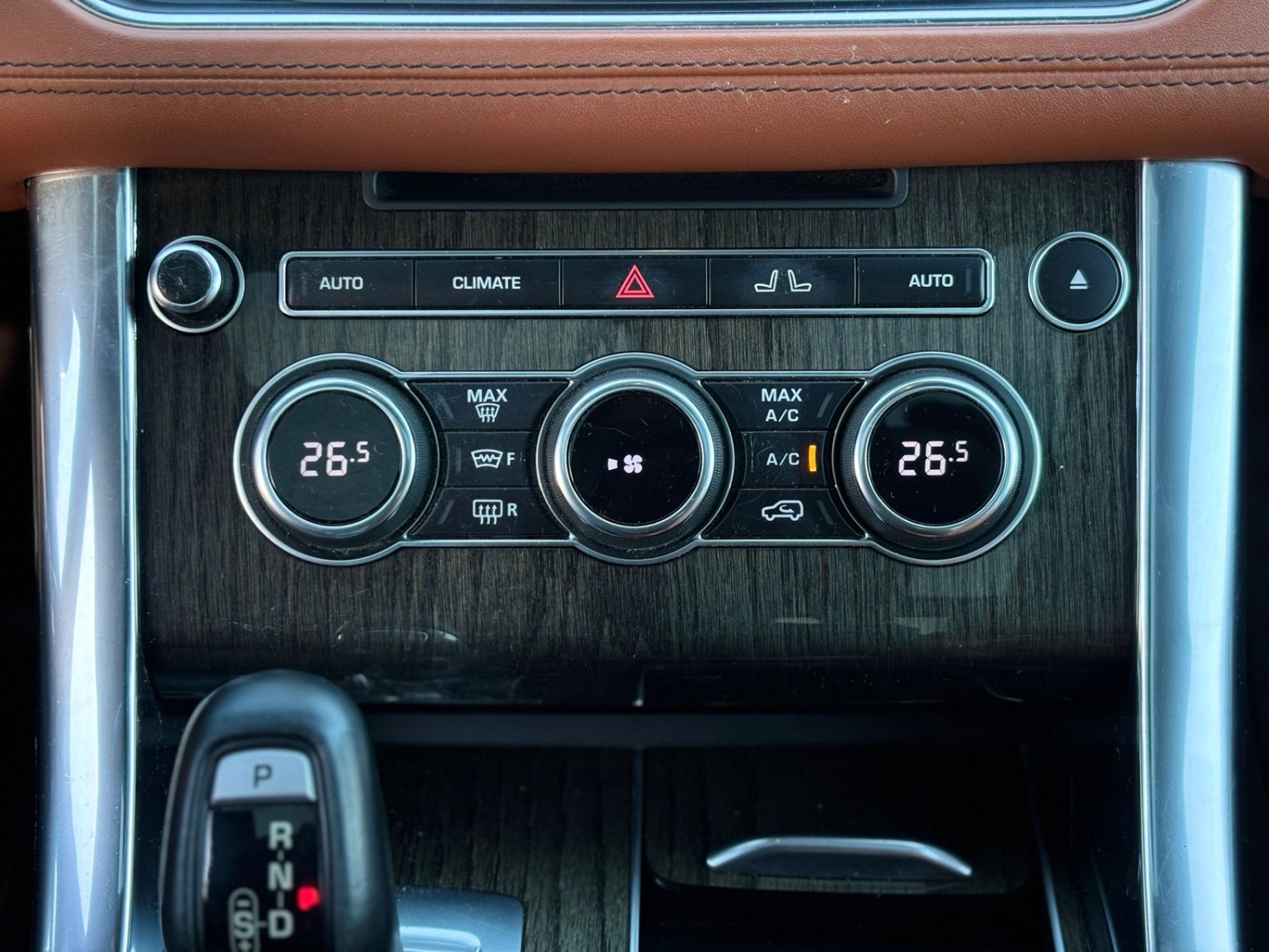 /canwestautoinc/2014-LandRover-RangeRover-7742725907282466.jpg