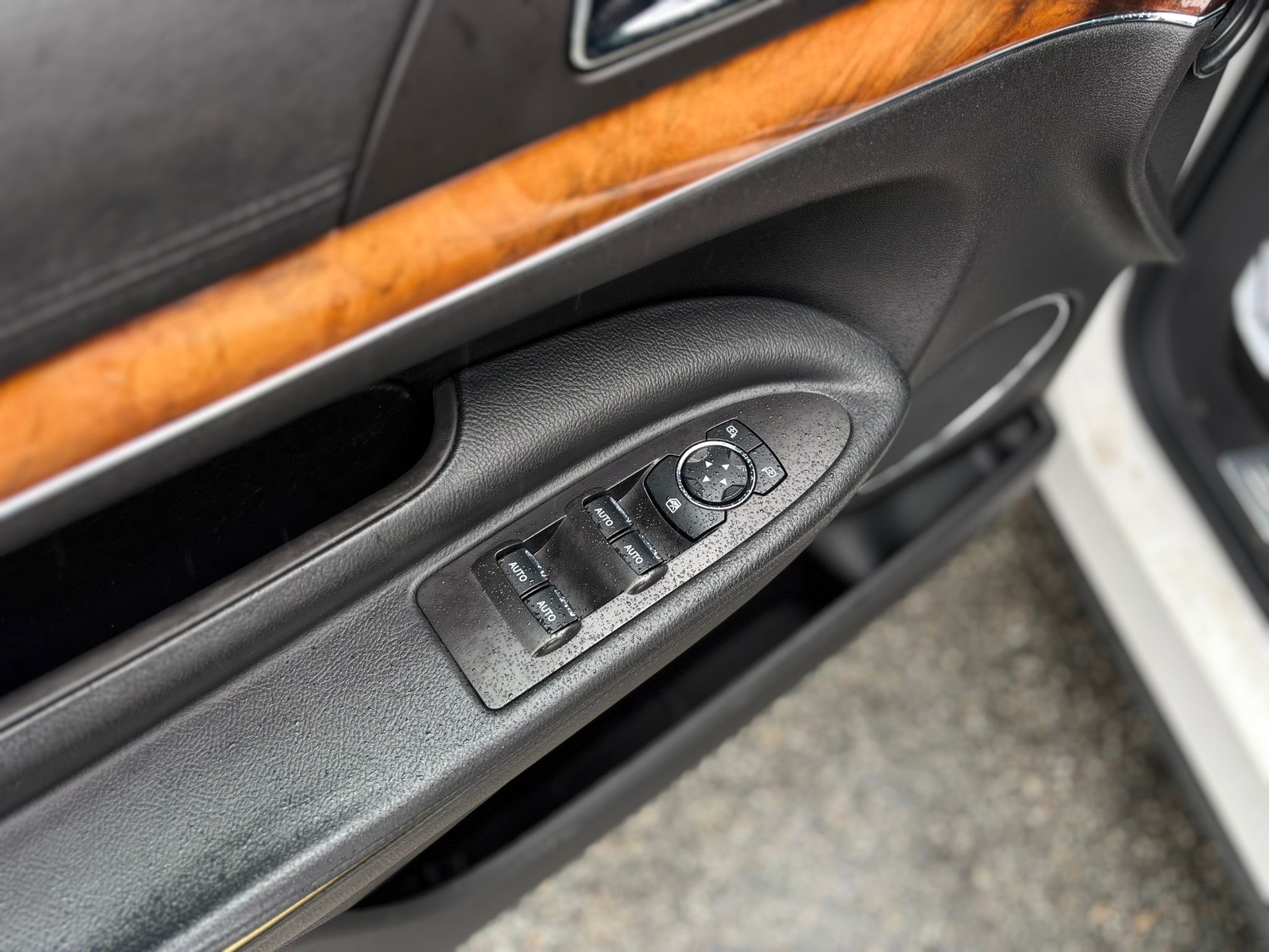 /canwestautoinc/2014-Lincoln-MKT-39696372127892077.jpg
