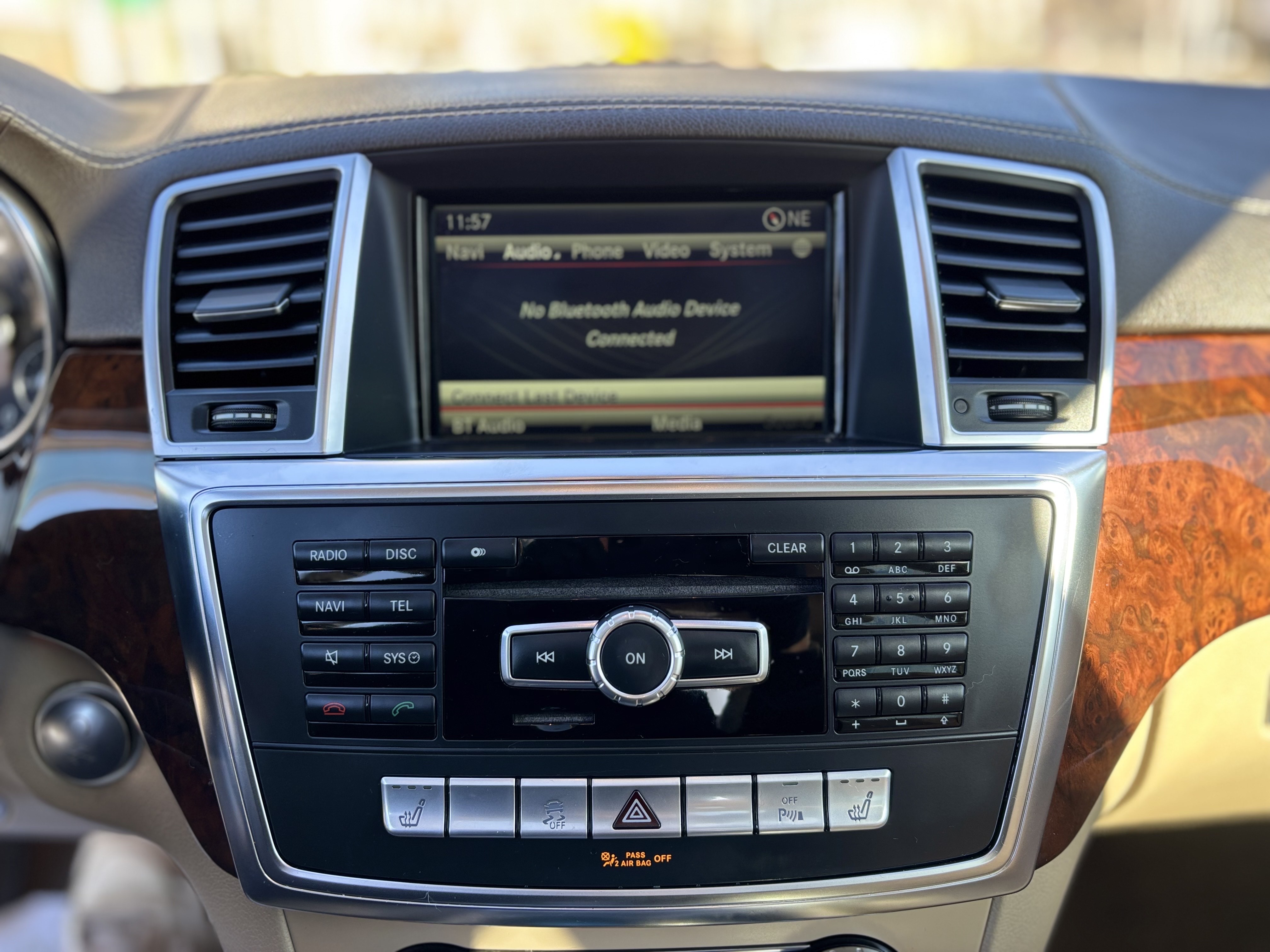/canwestautoinc/2014-Mercedes-Benz-GL-Class-11197576522440555.jpg
