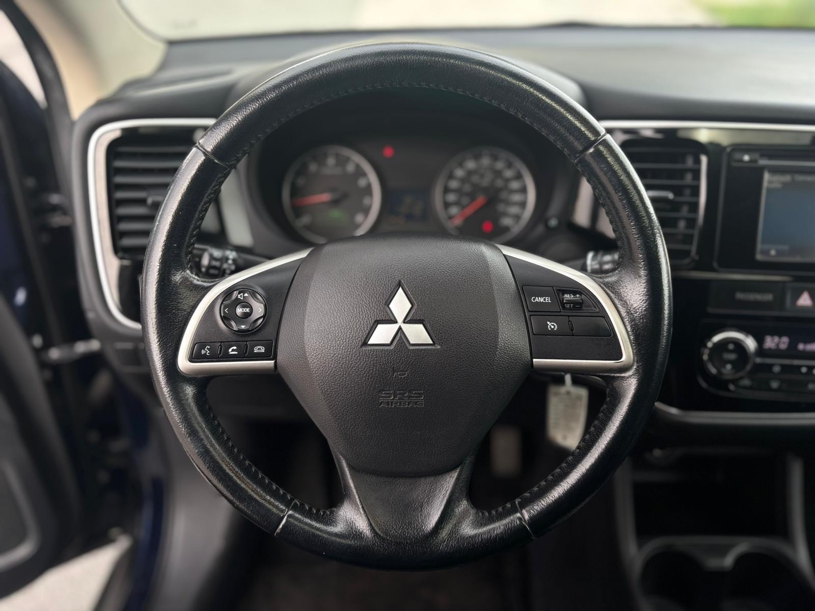 /canwestautoinc/2014-Mitsubishi-Outlander-09848515192682794.jpg