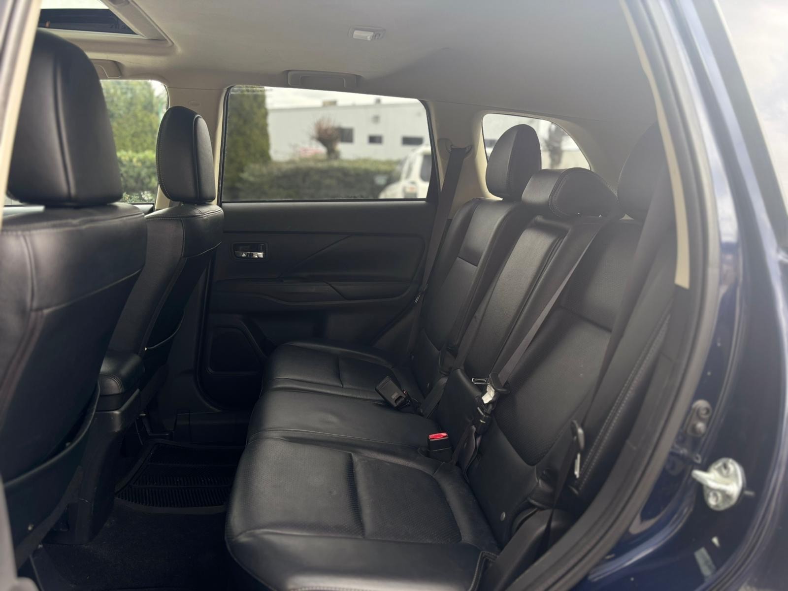 /canwestautoinc/2014-Mitsubishi-Outlander-3962311930265021.jpg