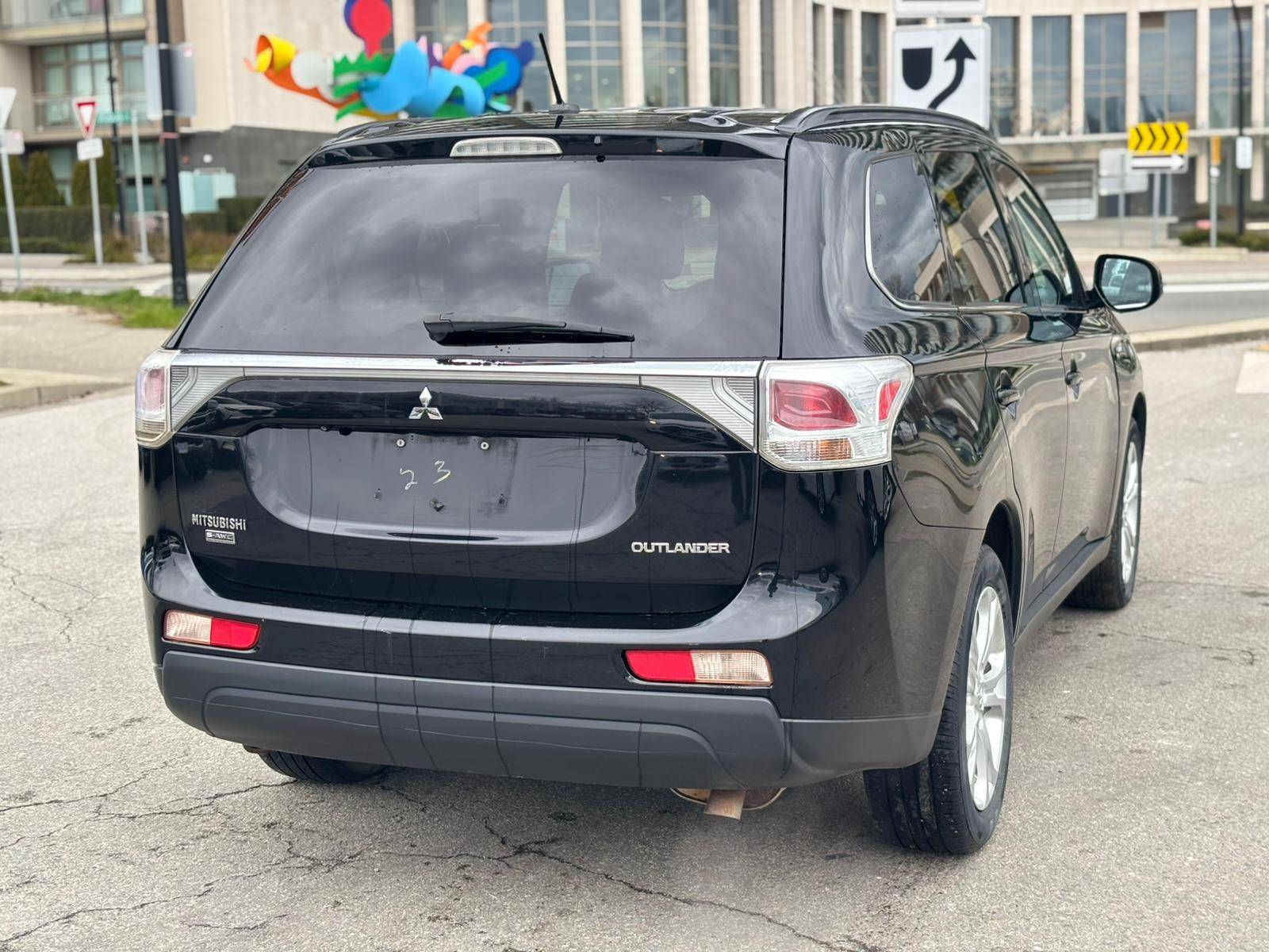 /canwestautoinc/2014-Mitsubishi-Outlander-4281465836079146.jpg