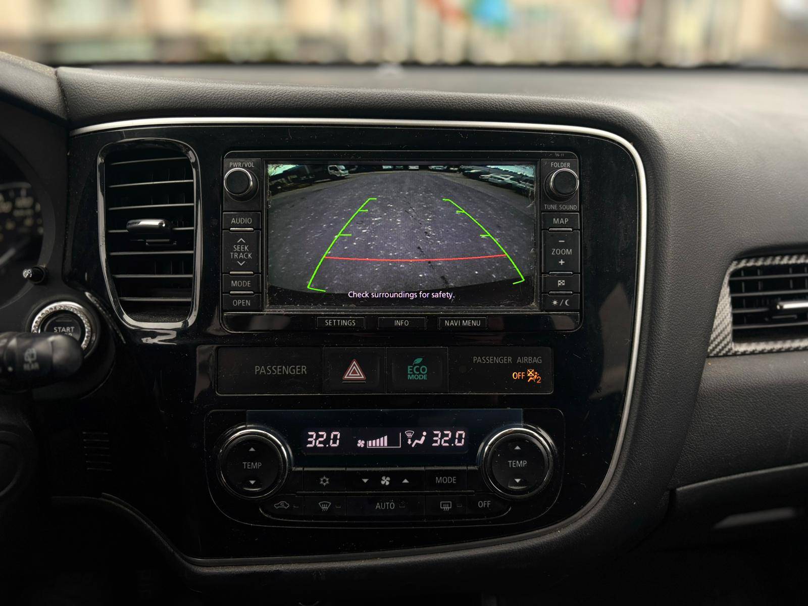 /canwestautoinc/2014-Mitsubishi-Outlander-4857029632054479.jpg