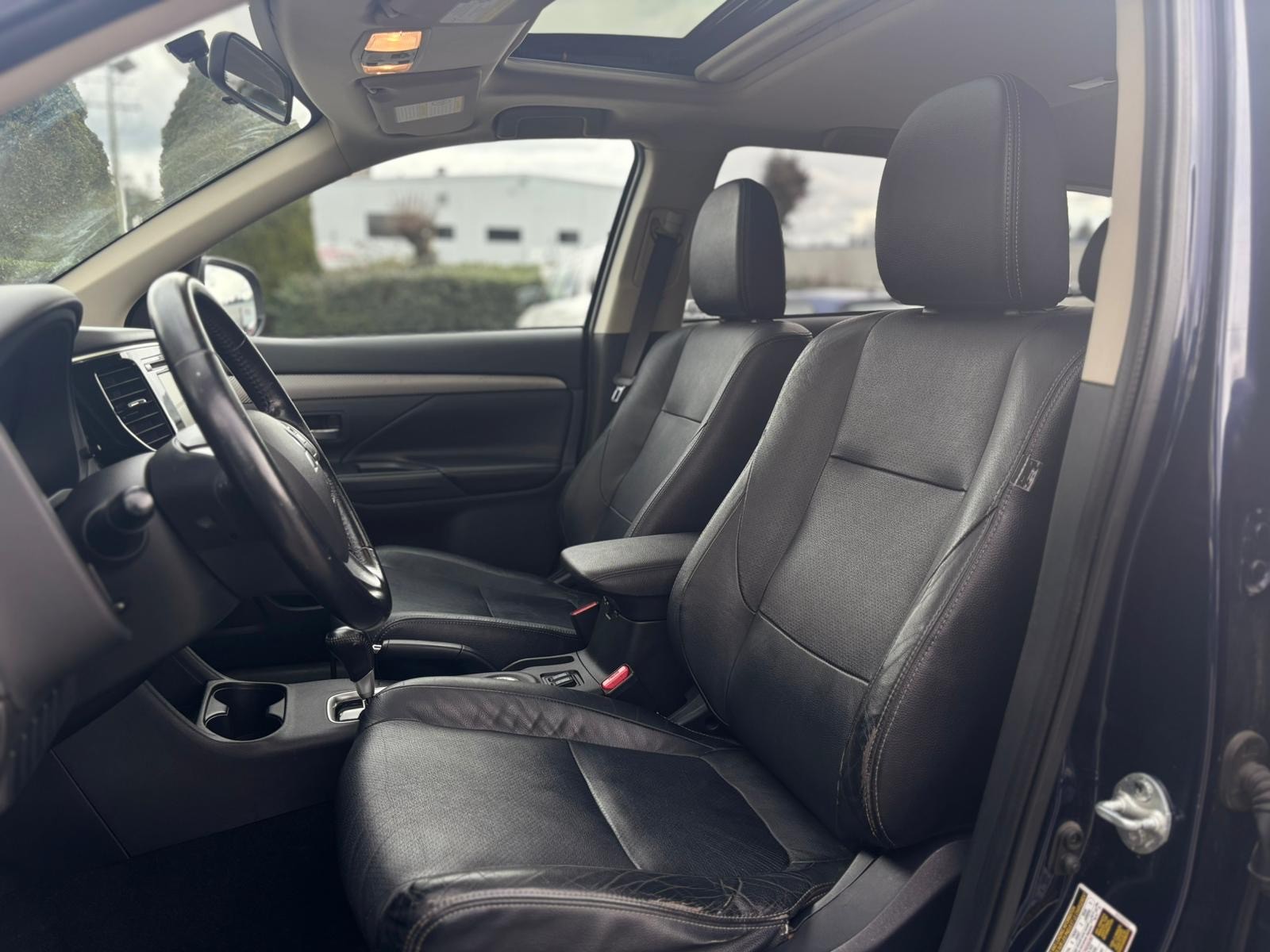 /canwestautoinc/2014-Mitsubishi-Outlander-5883494987379814.jpg