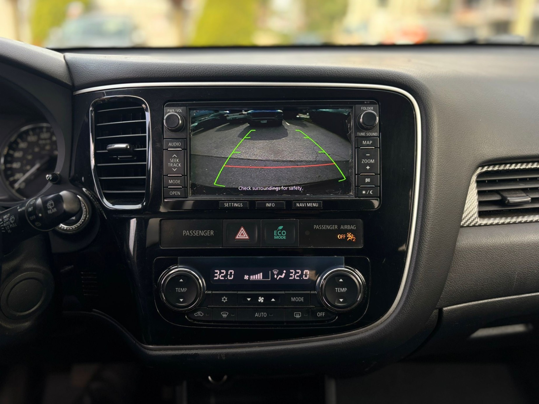 /canwestautoinc/2014-Mitsubishi-Outlander-6009701040959061.jpg
