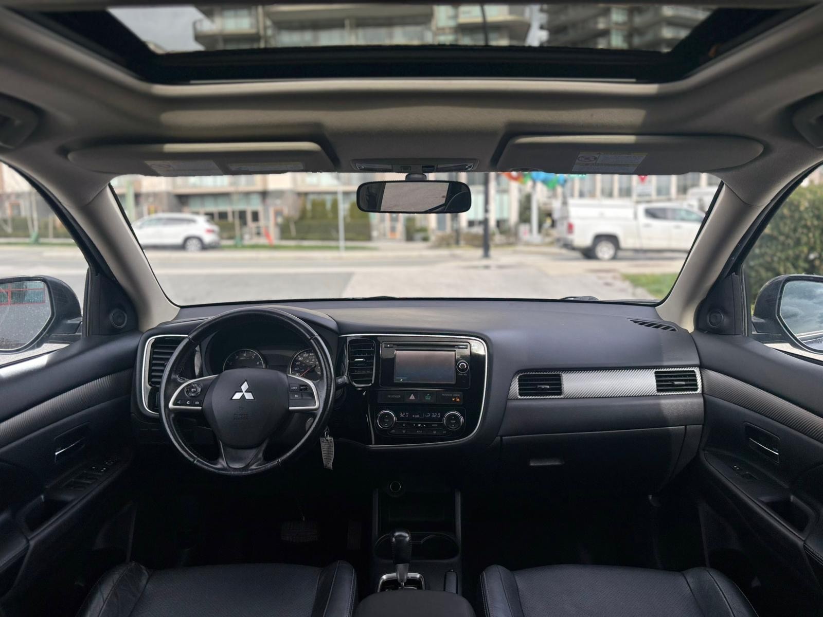 /canwestautoinc/2014-Mitsubishi-Outlander-7025593615791674.jpg