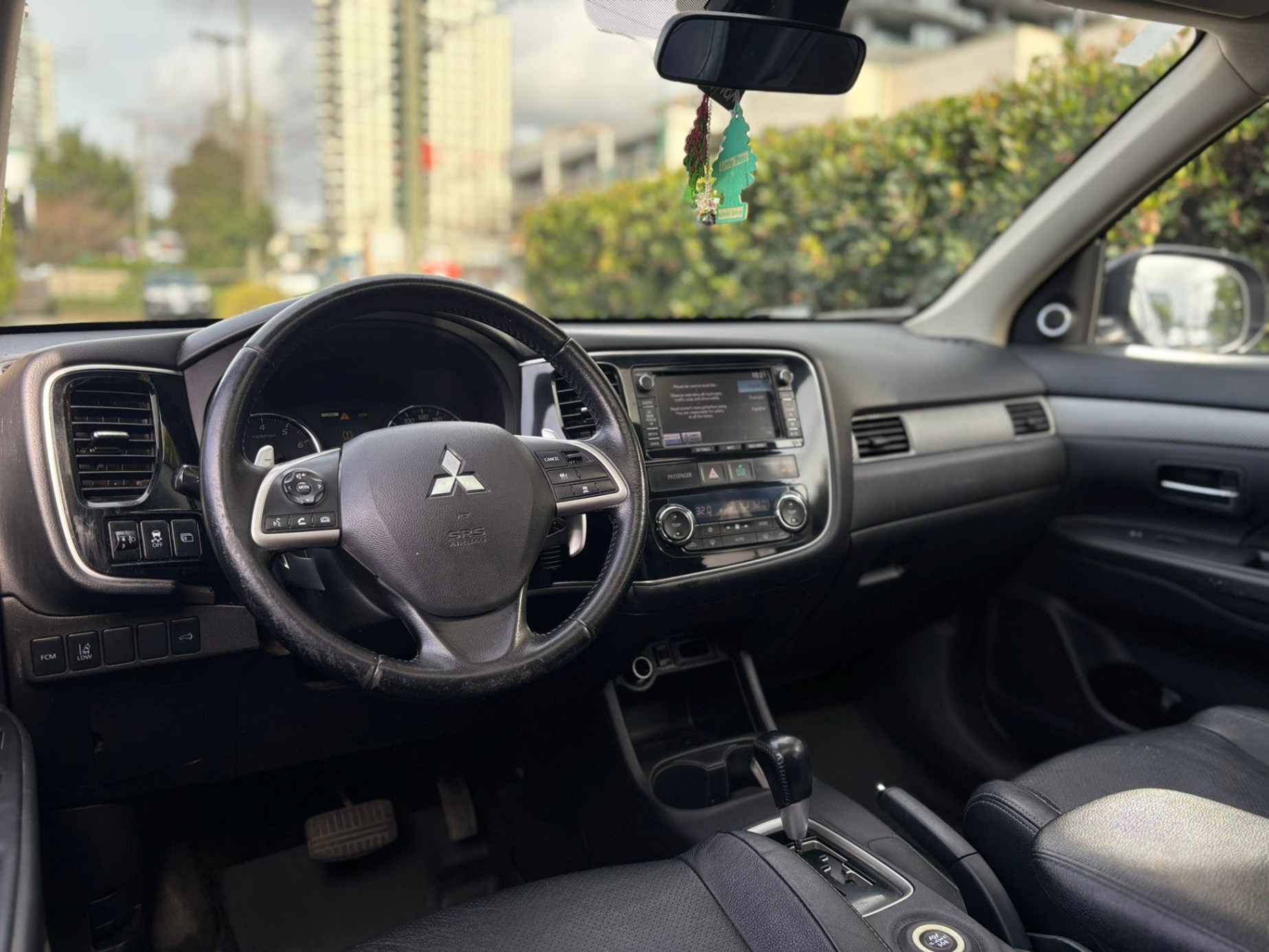 /canwestautoinc/2014-Mitsubishi-Outlander-9453646461229168.jpg