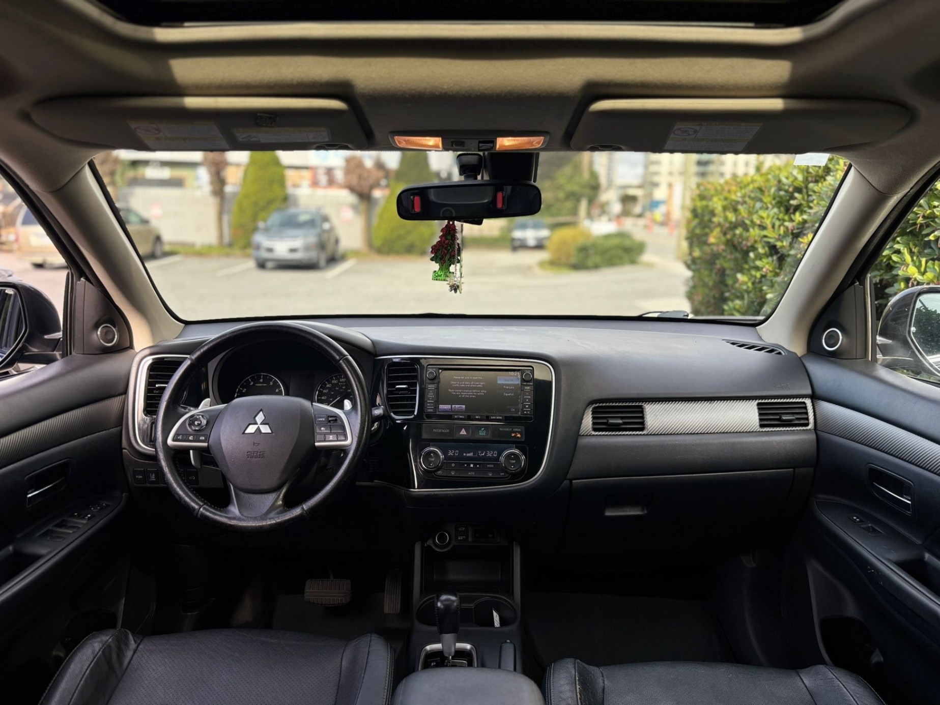 /canwestautoinc/2014-Mitsubishi-Outlander-9711674090873819.jpg
