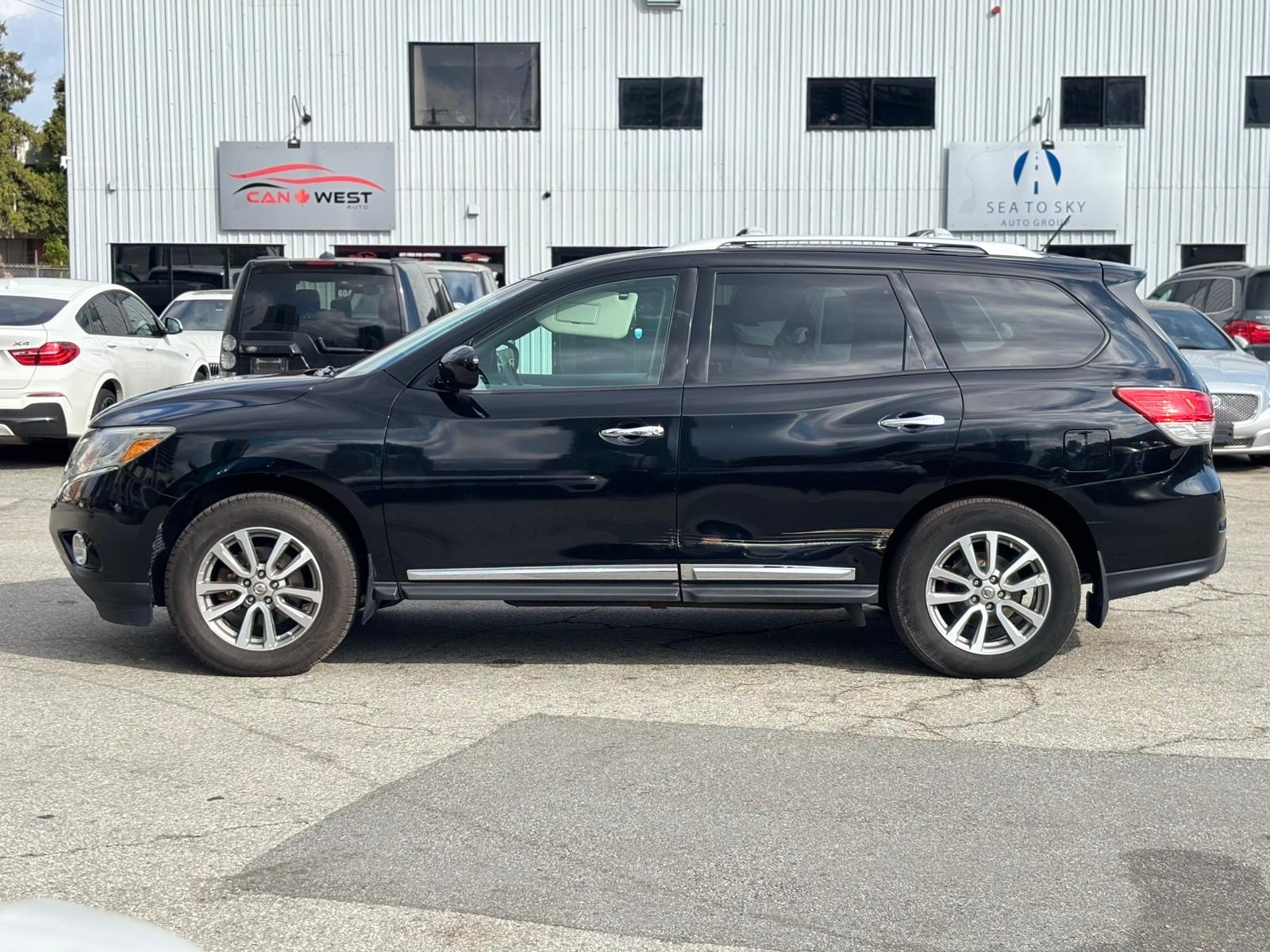 /canwestautoinc/2014-Nissan-Pathfinder-09159376682224951.jpg