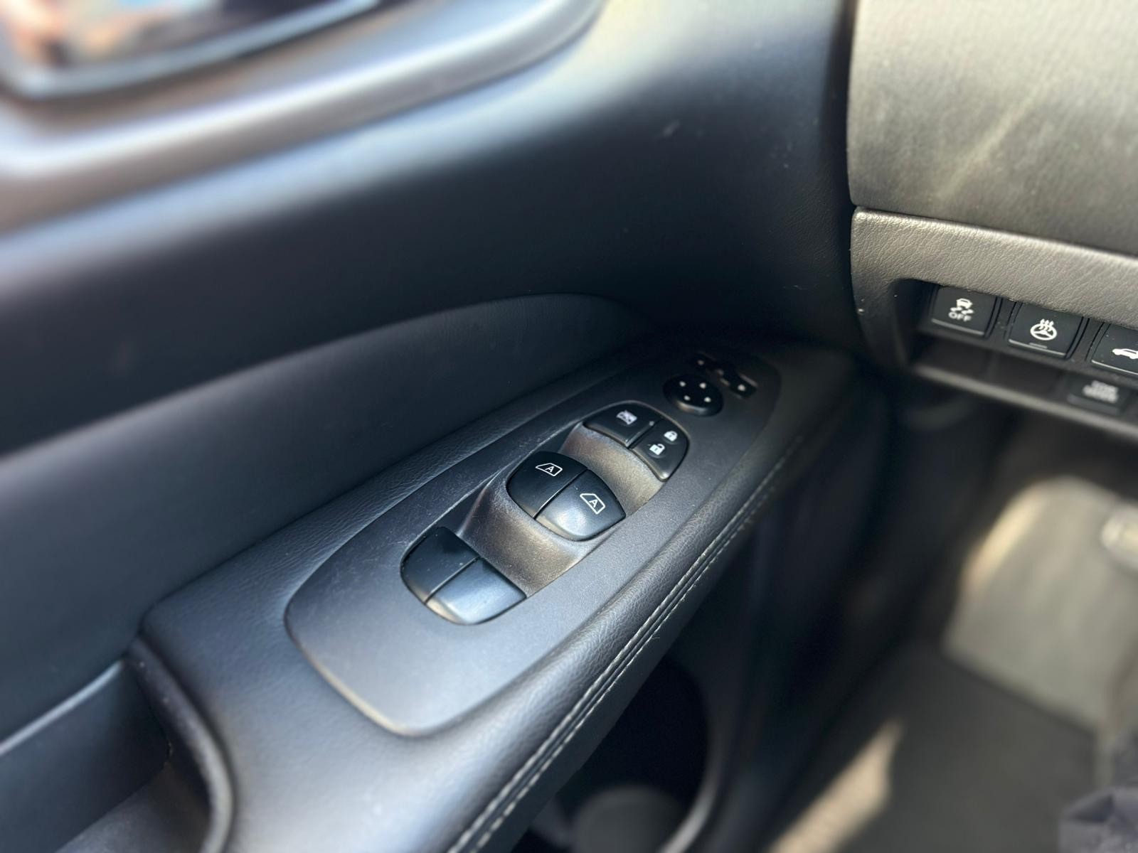 /canwestautoinc/2014-Nissan-Pathfinder-2080481323772252.jpg