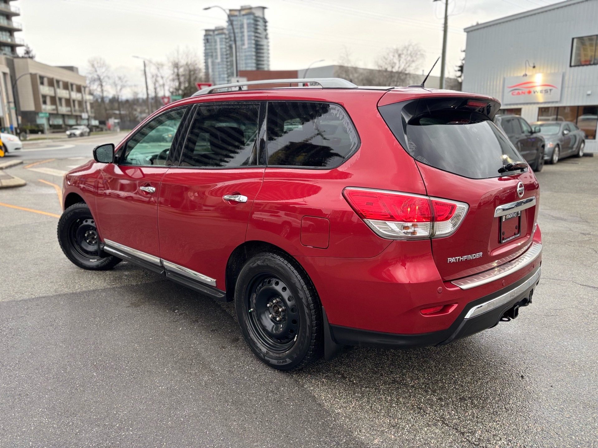 /canwestautoinc/2014-Nissan-Pathfinder-2831214242995159.jpg