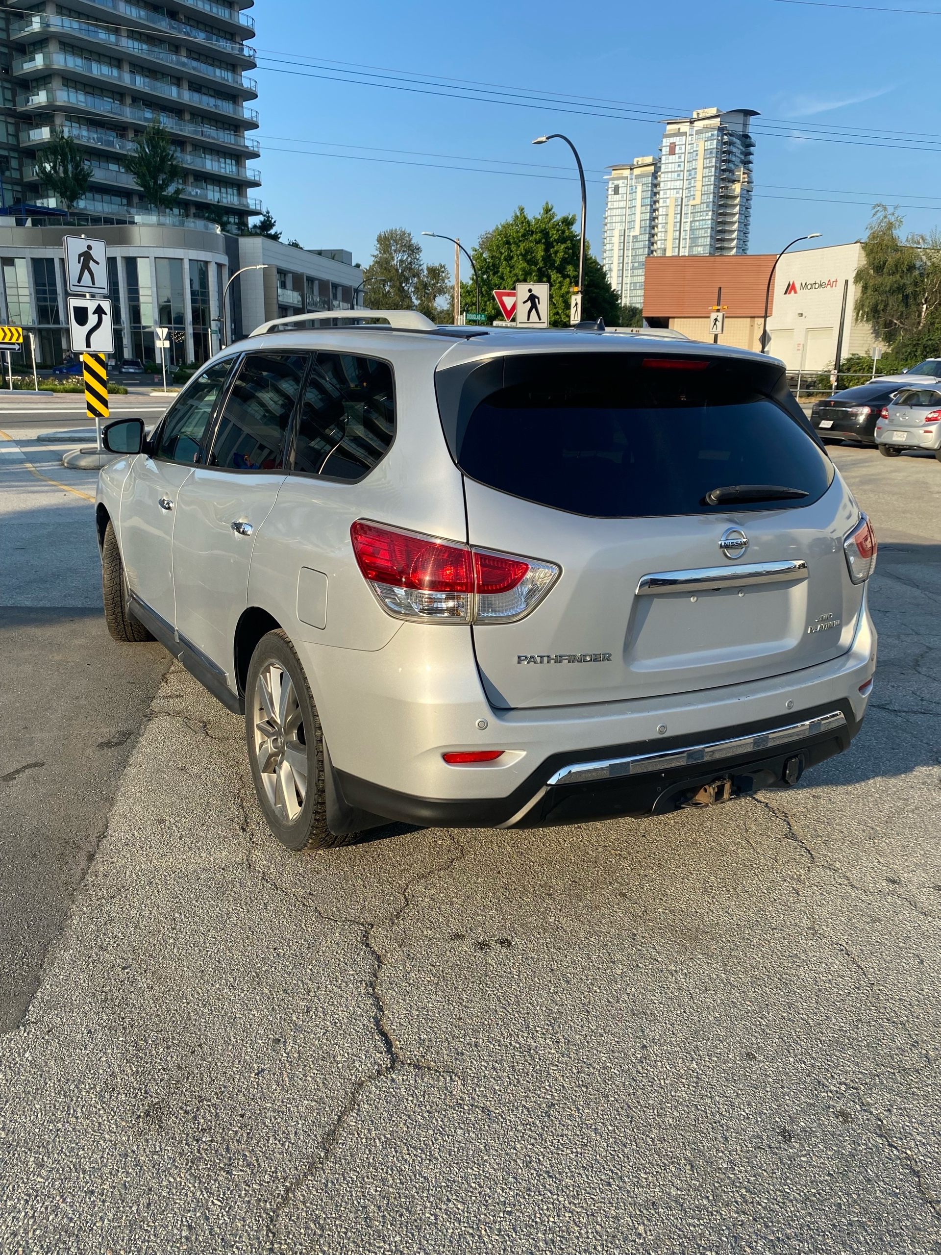 /canwestautoinc/2014-Nissan-Pathfinder-6420074830044544.jpg