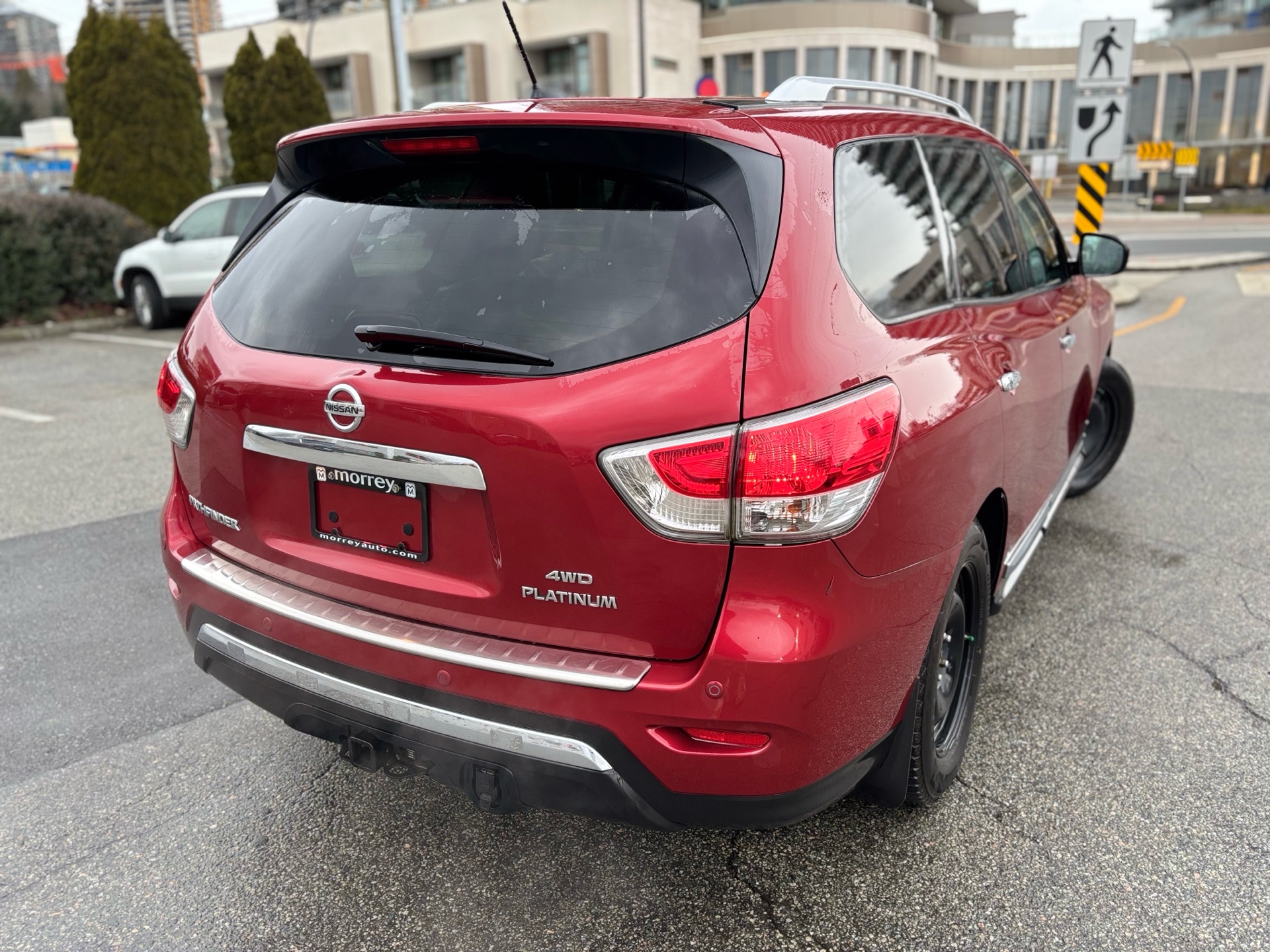 /canwestautoinc/2014-Nissan-Pathfinder-707599527722186.jpg